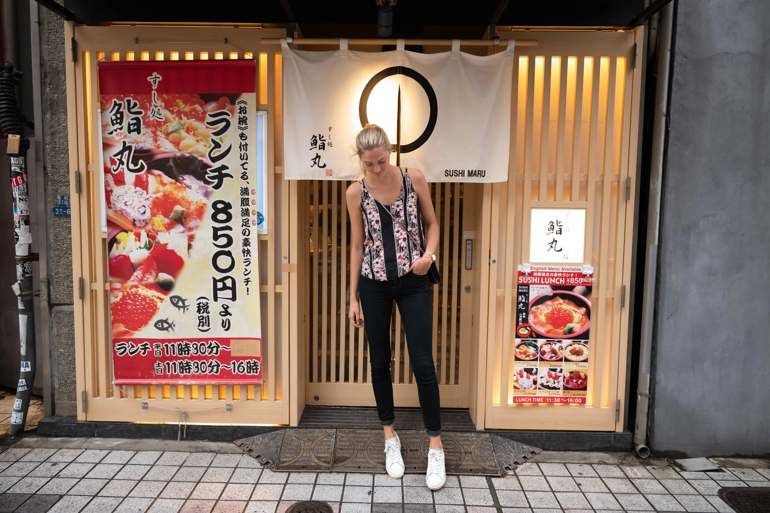 Shinjuku - Leica M10 + Leica 24mm f/1.4 Summilux-M ASPH - ISO 1600, f/4, 1/250s