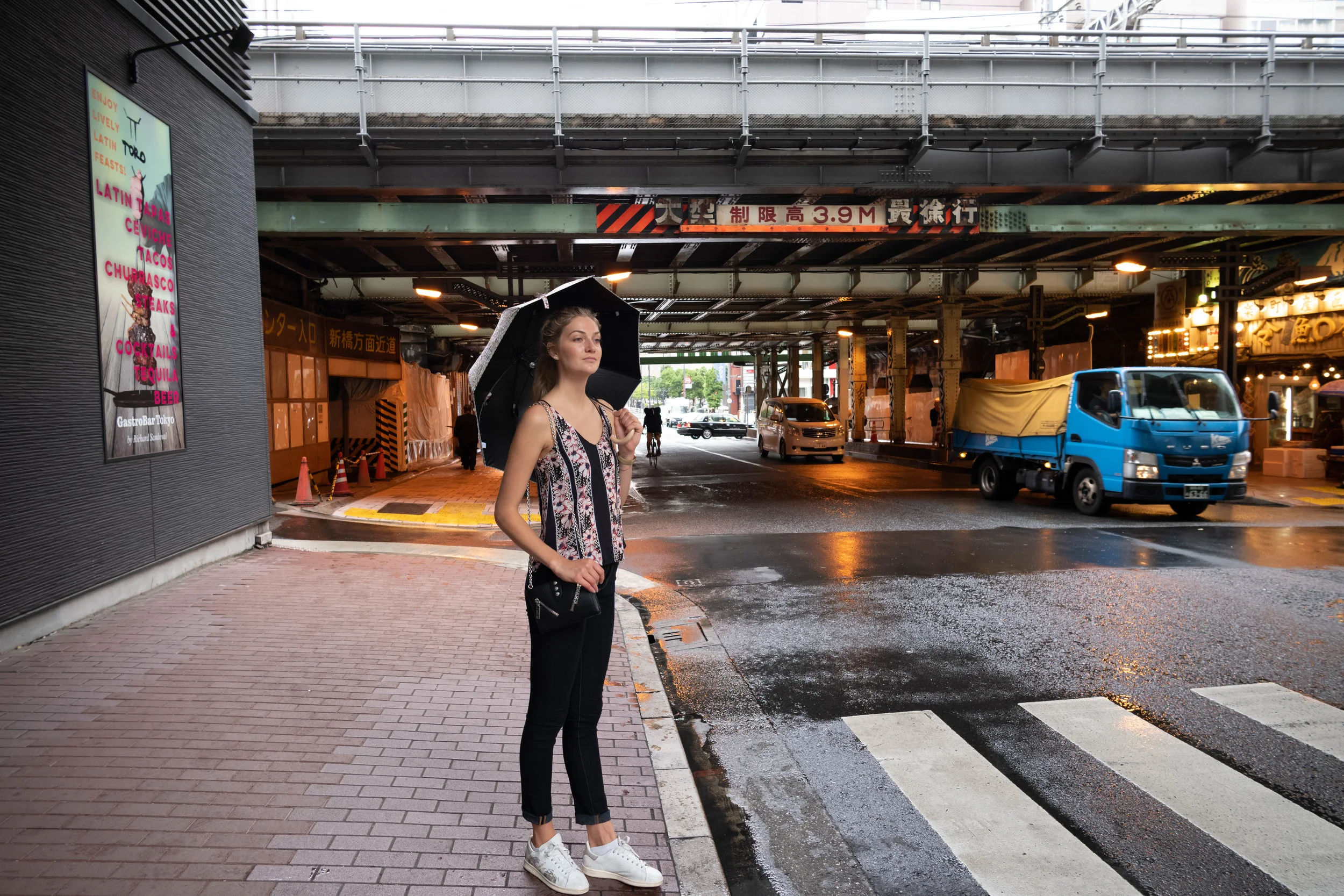 Ginza - Leica M10 + Leica 24mm f/1.4 Summilux-M ASPH - ISO 1600, f/4, 1/60s