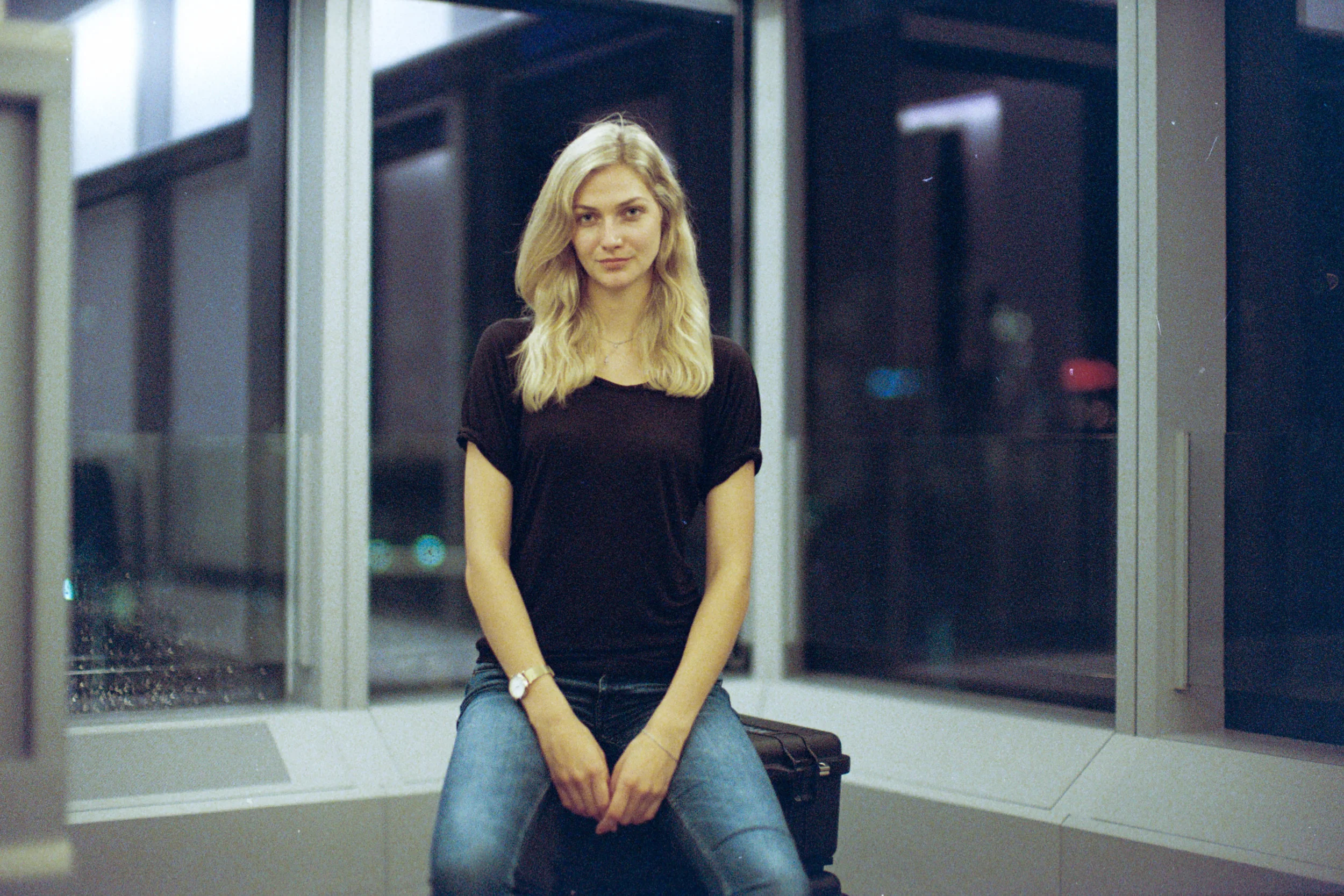 Leica M6 + Leica 50mm f/0.95 Noctilux-M ASPH - Kodak Portra 800