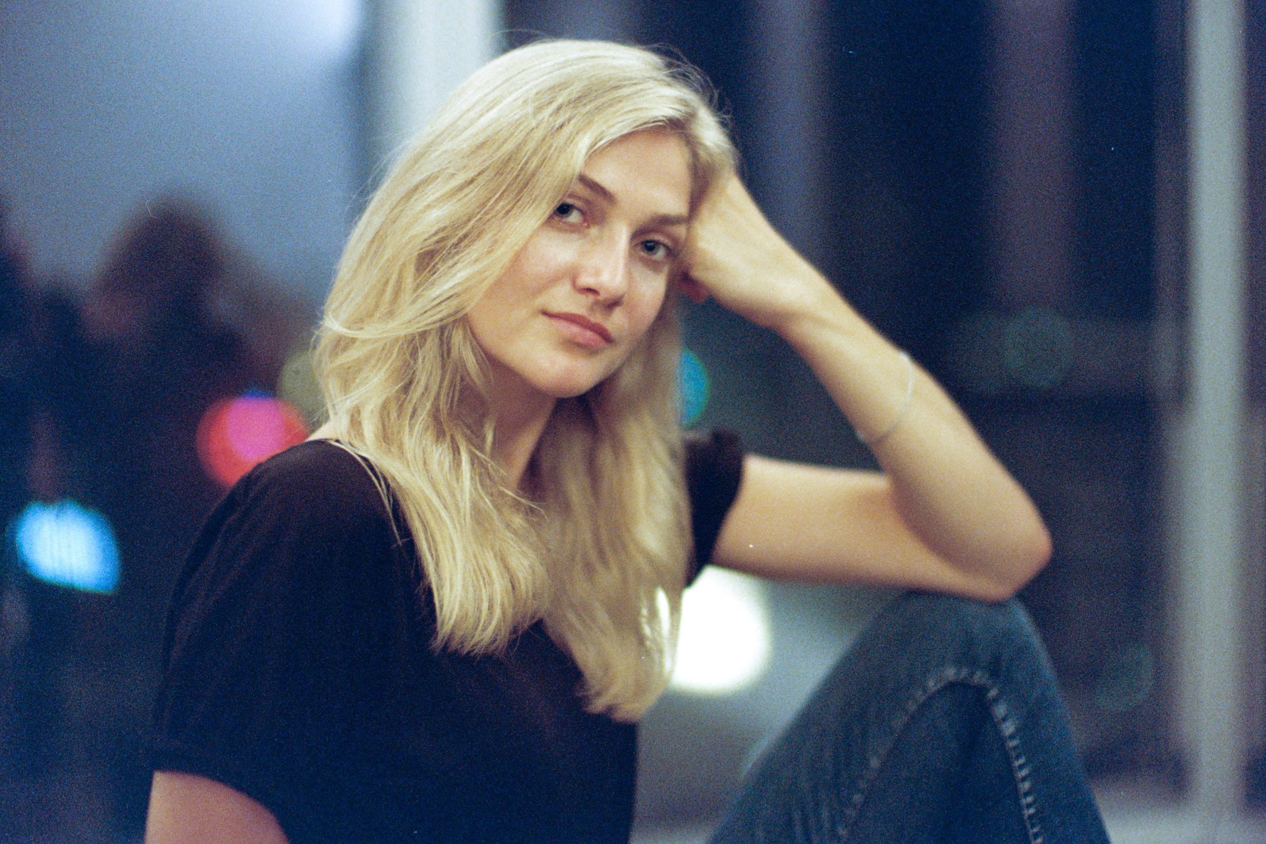Leica M6 + Leica 50mm f/0.95 Noctilux-M ASPH - Kodak Portra 800