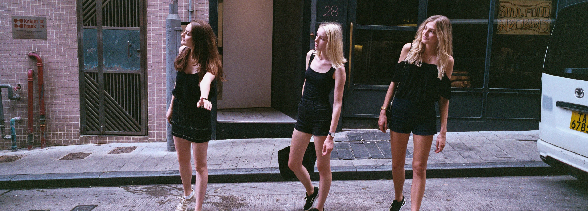 Hasselblad XPan II + Hasselblad 45mm f/4 + Fuji Superia Venus 800