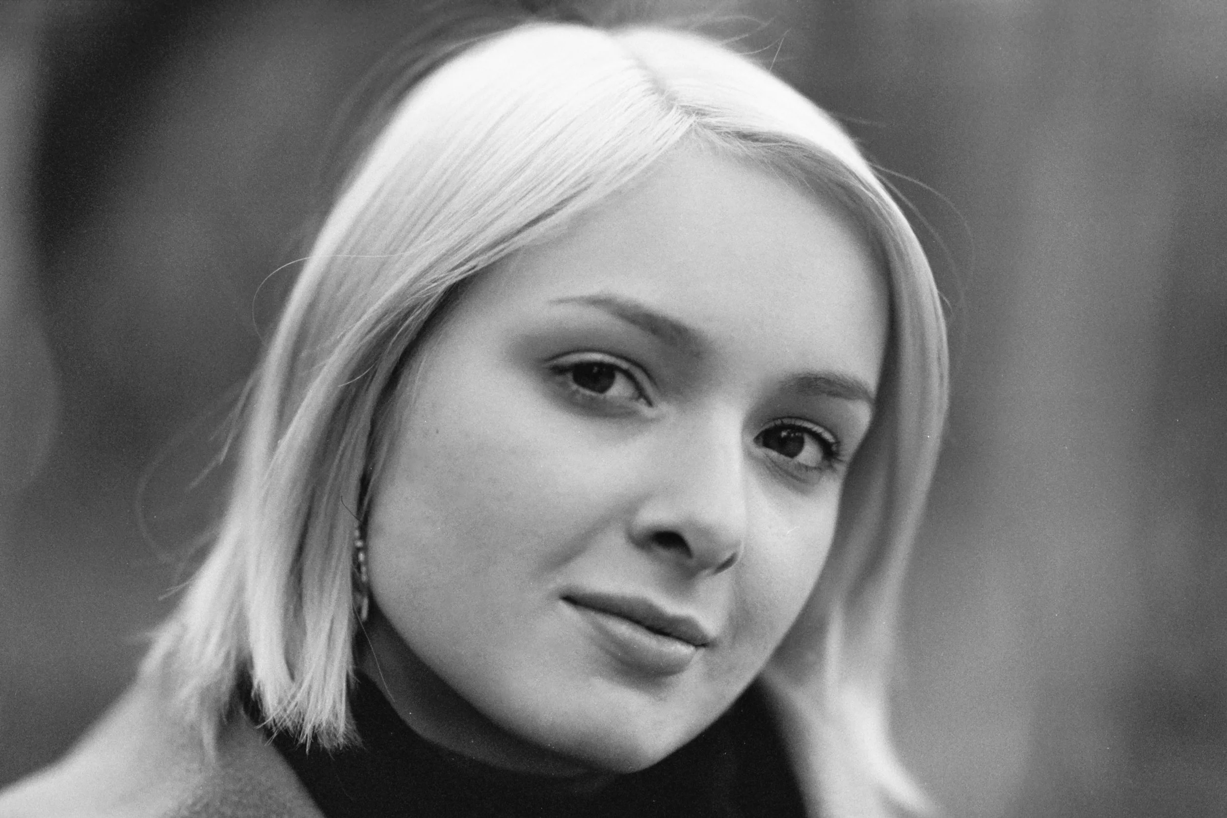 Canon EOS 1v + Canon 85mm f/1.4L + Kodak Tri-X 400