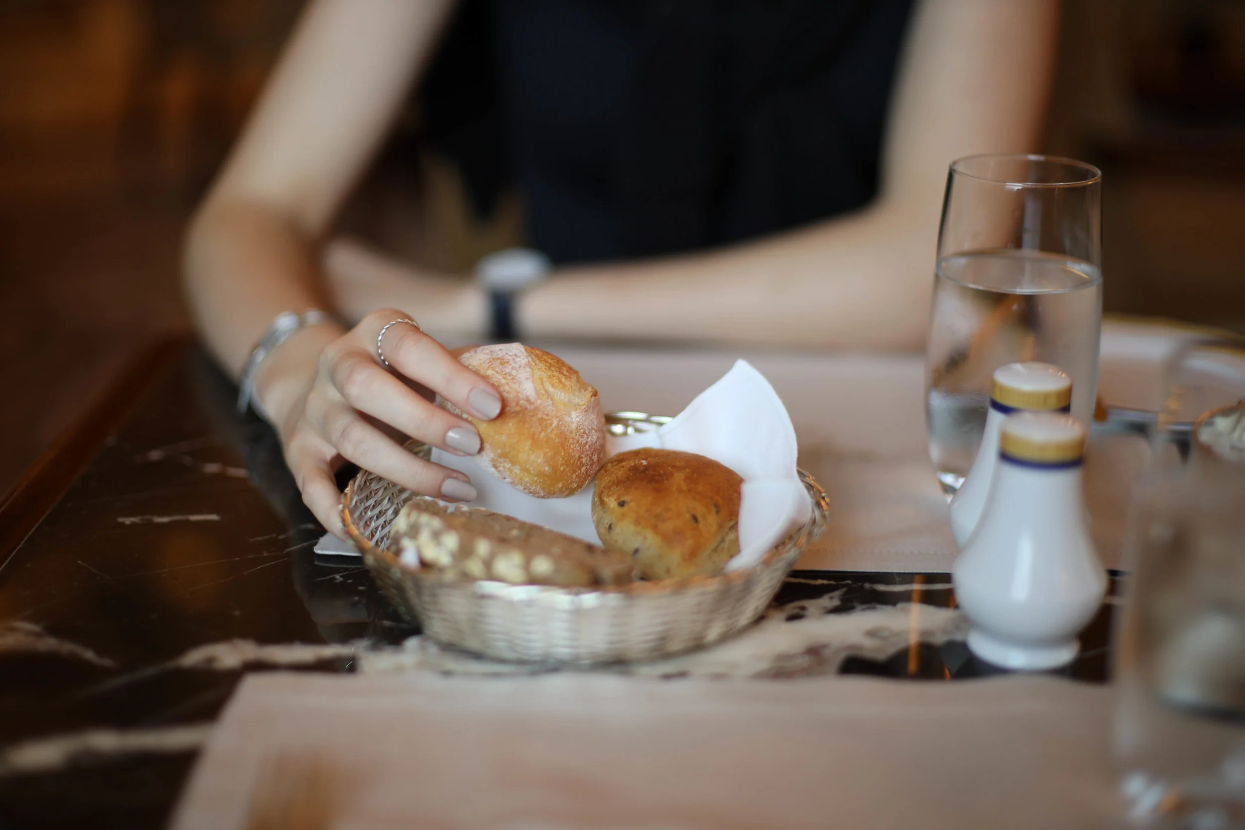 Canon EOS R + Leica 50mm f/1.4 Summilux-R (E60) @ f/1.4