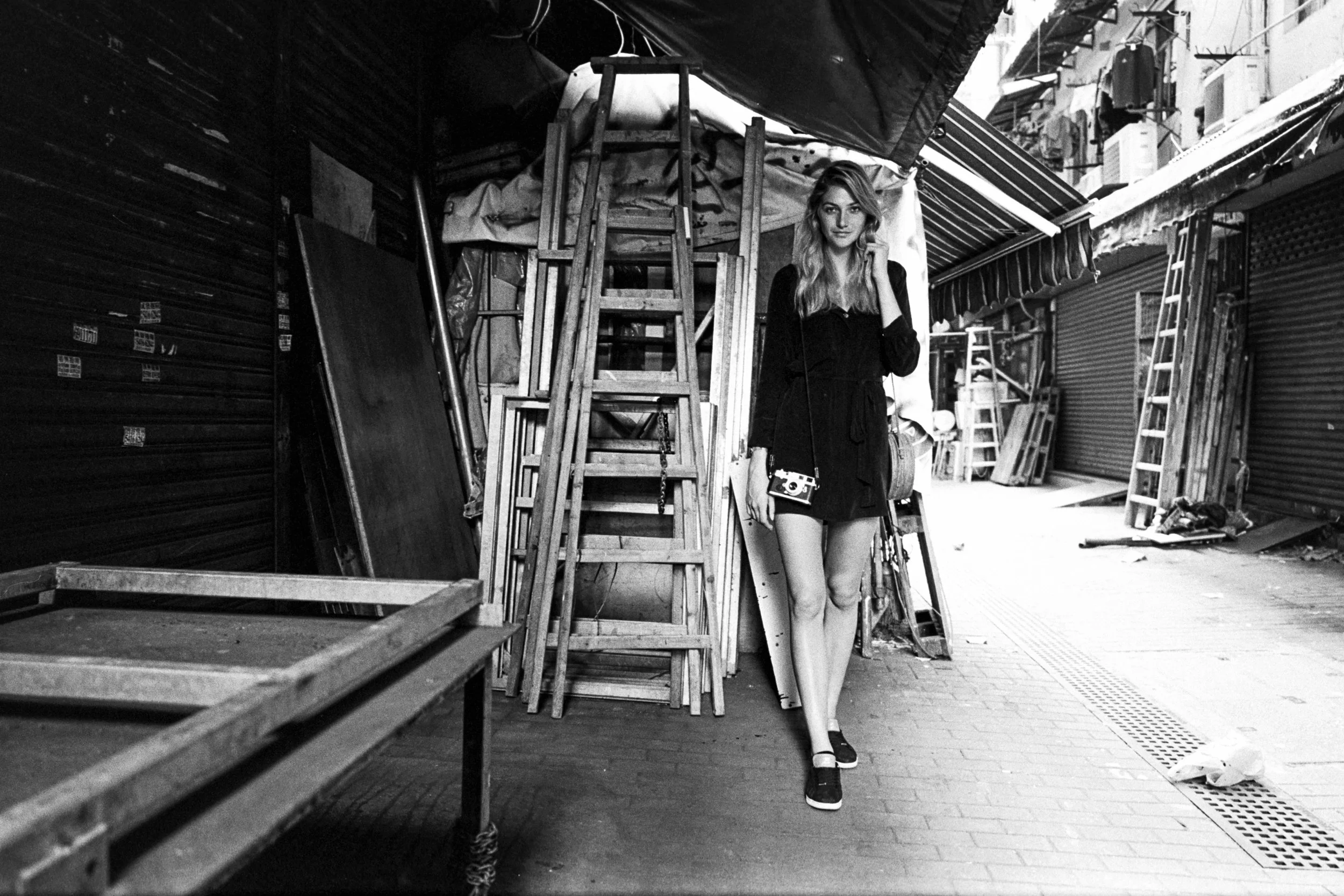 Leica MP Titanium + Leica 28mm f/2 Summicron-M ASPH Titanium + Kodak Tri-X 400