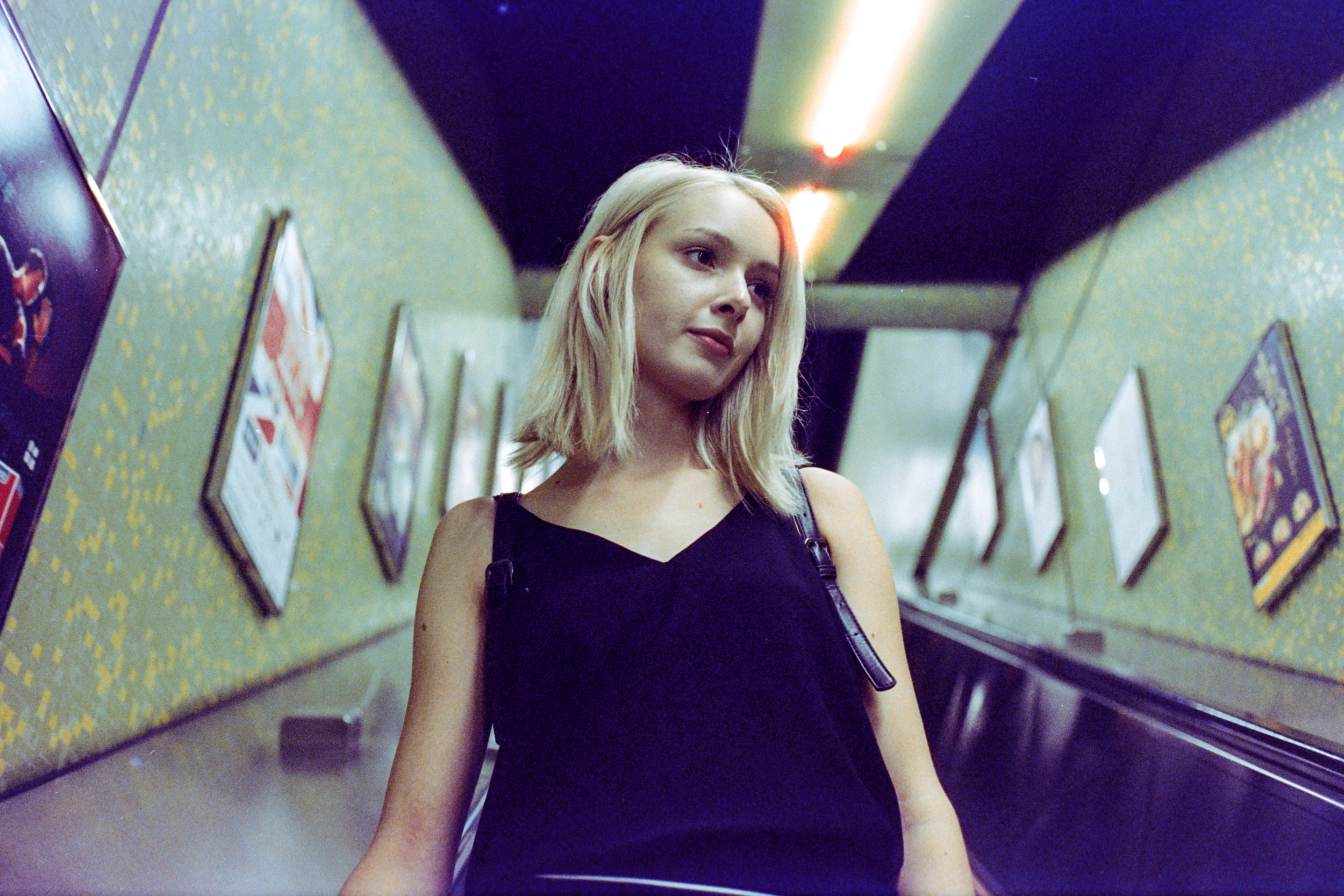 Leica MP-6 + Leica 35mm f/2 Summicron-M Version IV + Cinestill 800