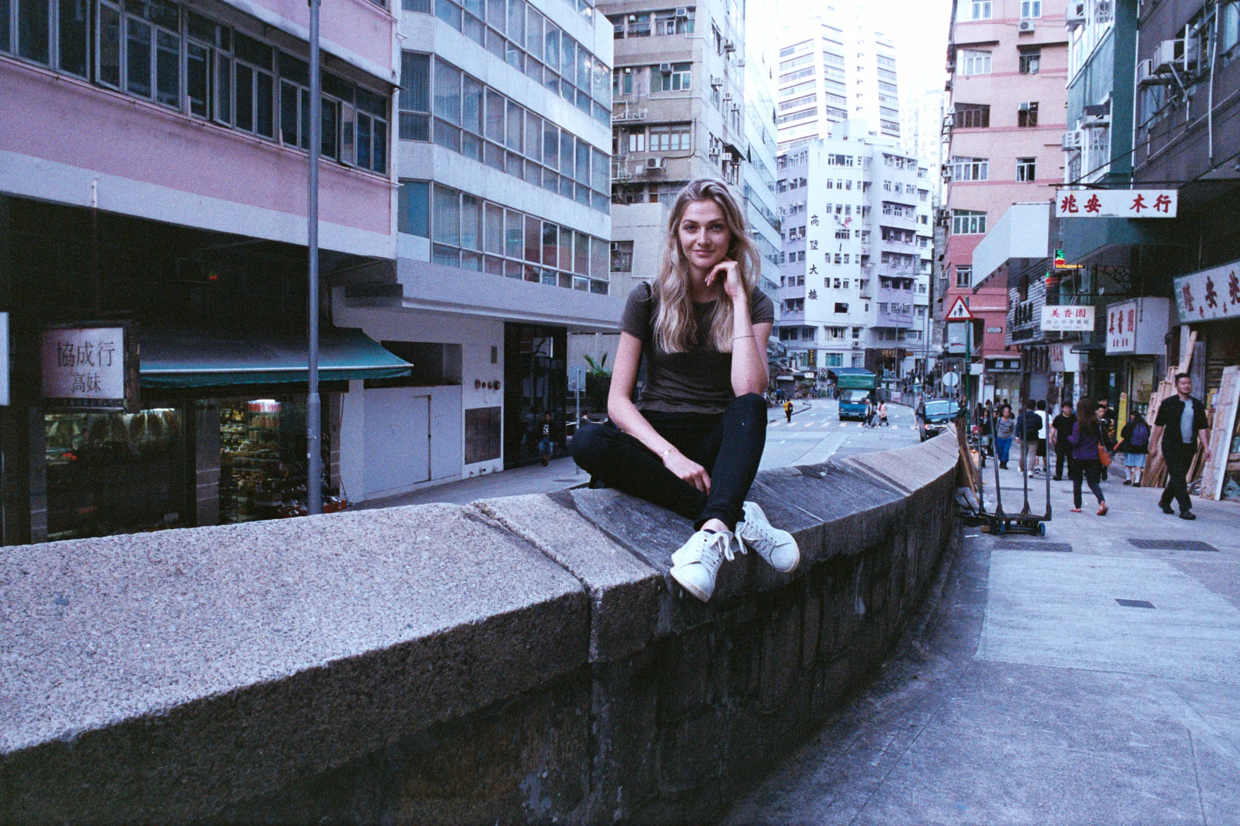 Fujifilm Superia Venus 800 @ 35mm Focal Length - Interacting with the environment by sitting on a ledge.