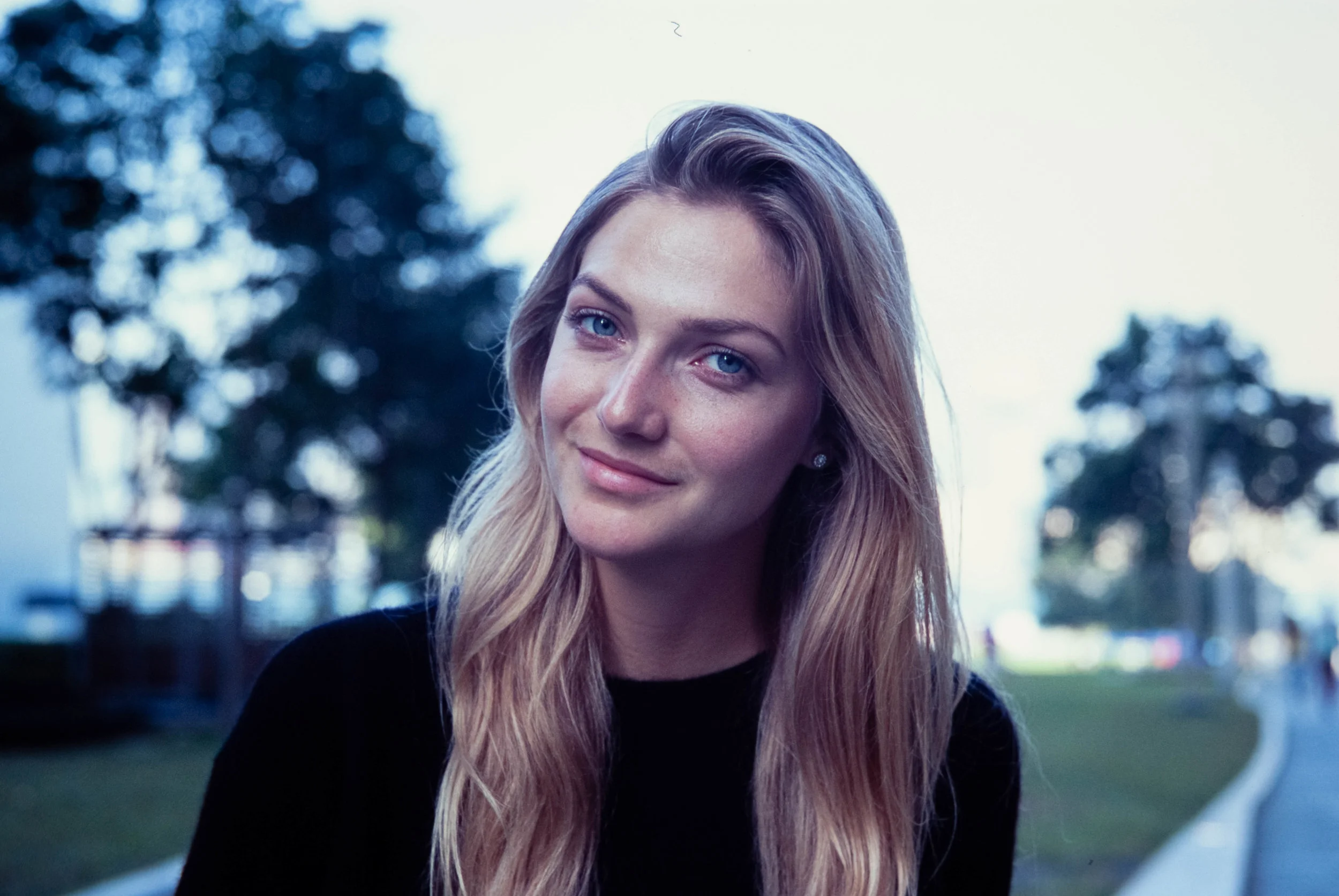 Leica MP-6 + Leica 50mm f/2 Summicron-M Version IV + FujiFilm Velvia 100