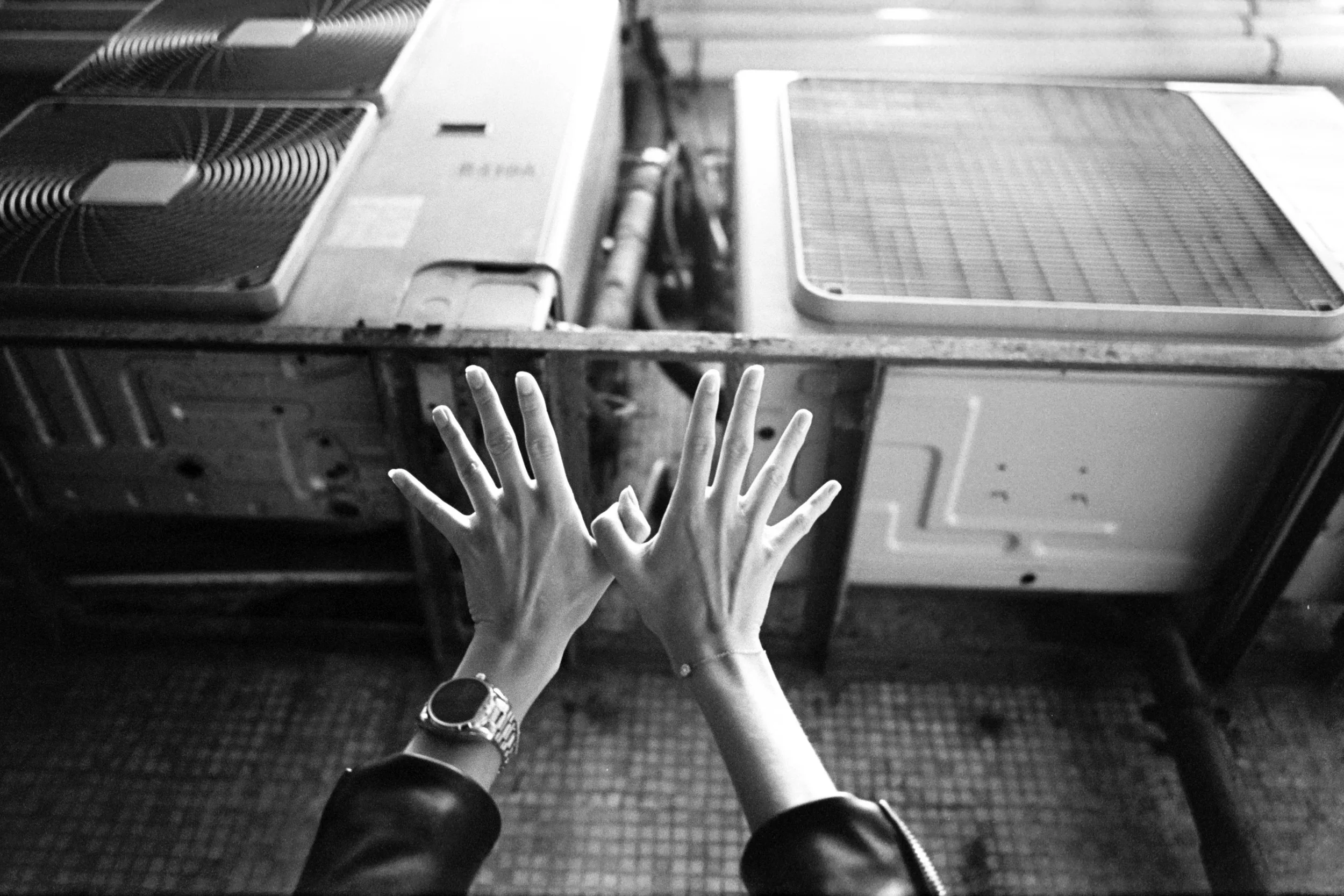 Leica MP Titan + Leica 28mm f/2 Summicron-M ASPH + Tri-X 400
