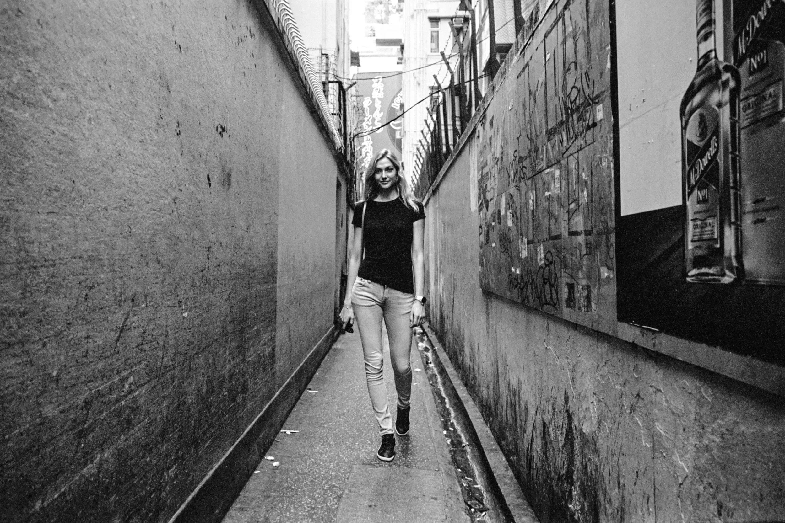 Leica MP Titan + Leica 28mm f/2 Summicron-M ASPH + Kodak Tri-X 400