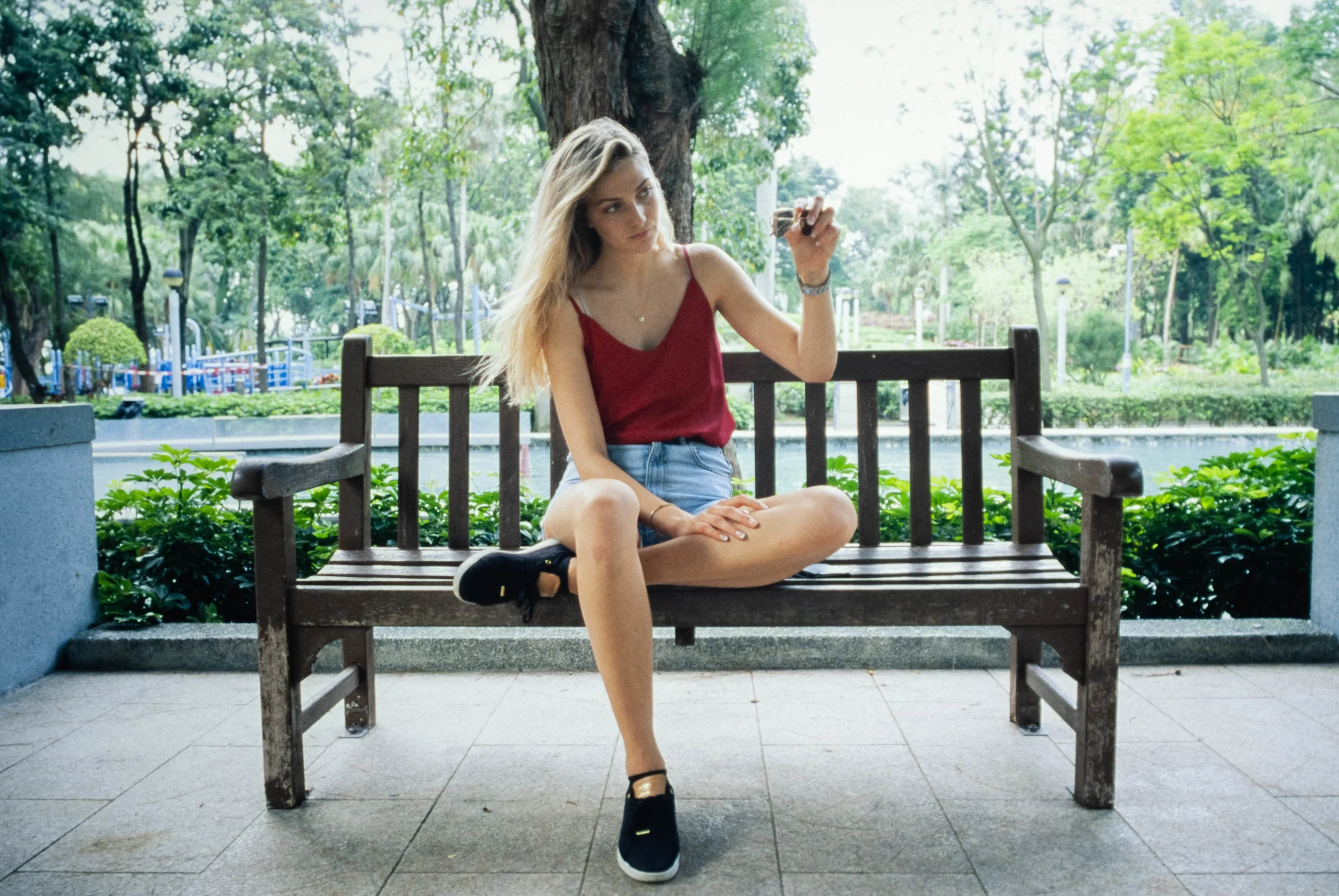 Fujifilm Provia 400X (Expired 2010) @ 28mm Focal Length