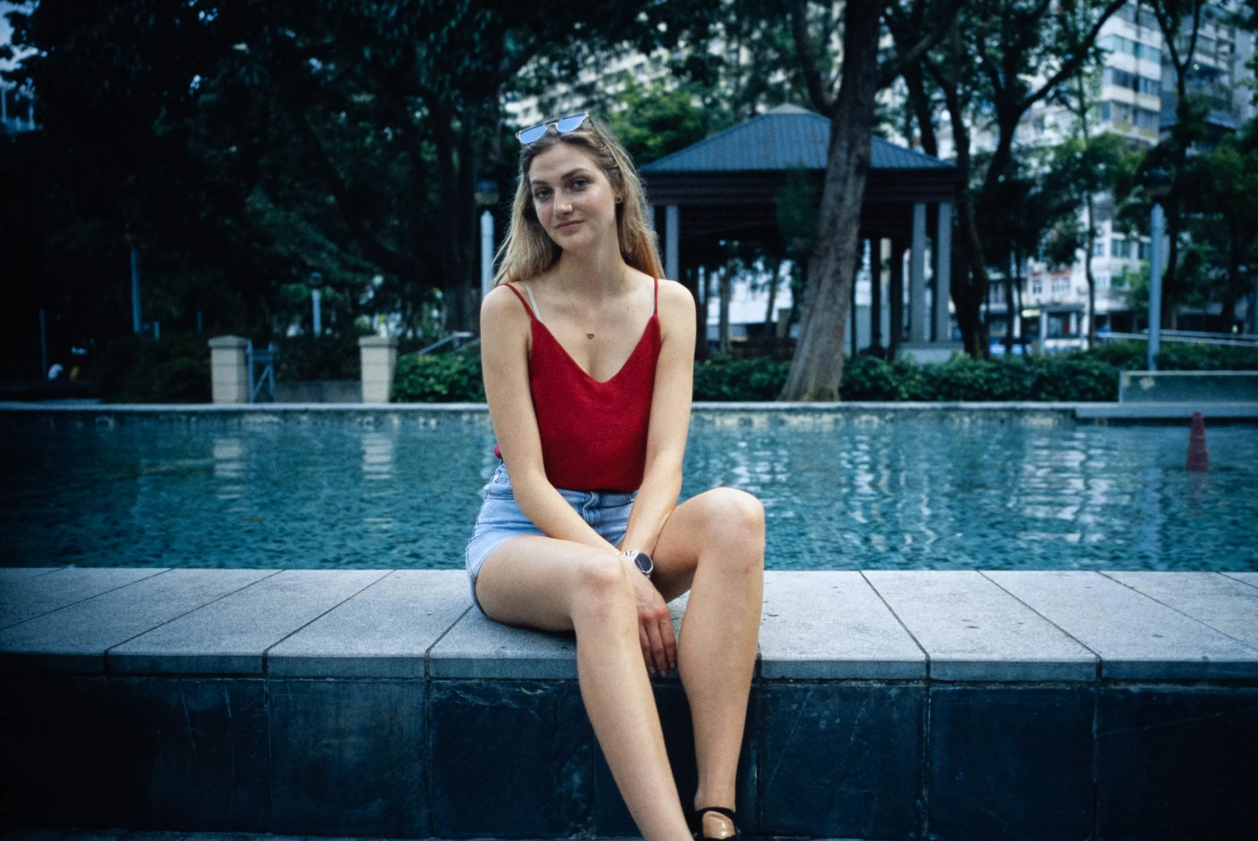 Fujifilm Provia 400X (Expired 2010) @ 28mm Focal Length