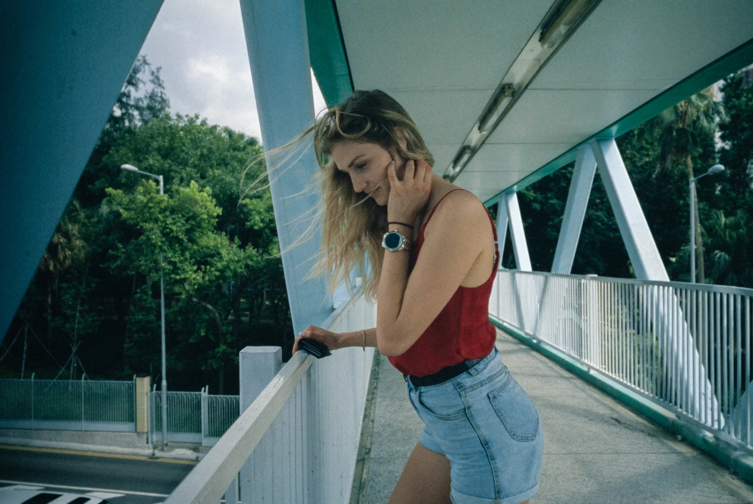 Fujifilm Provia 400X (Expired 2008) @ 28mm Focal Length