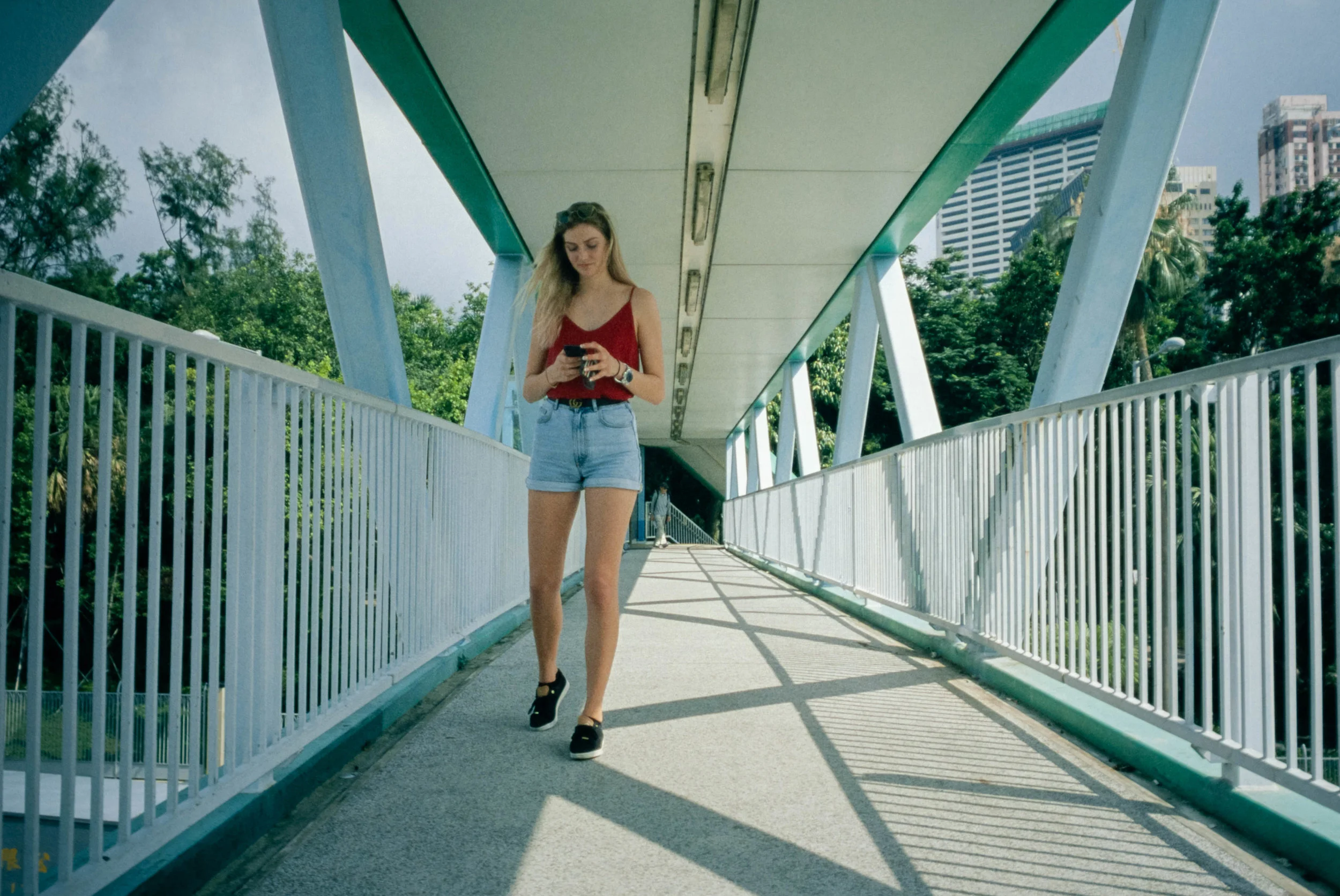Fujifilm Provia 400X (Expired 2008) @ 28mm Focal Length