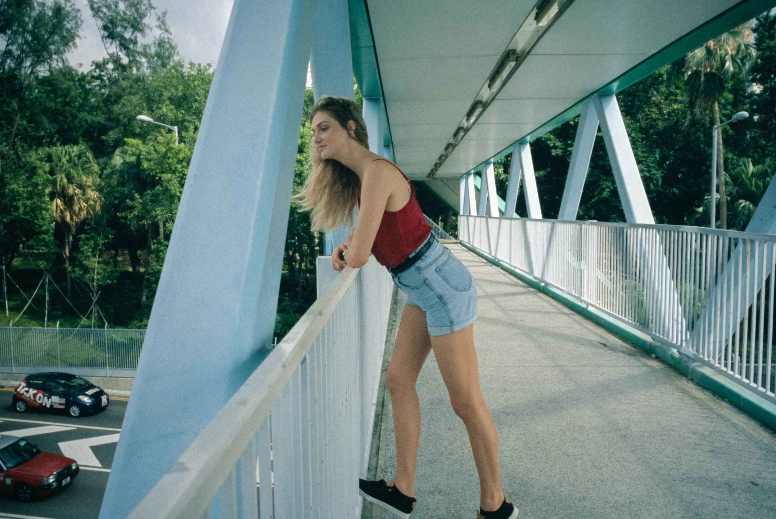 Fujifilm Provia 400X (Expired 2008) @ 28mm Focal Length