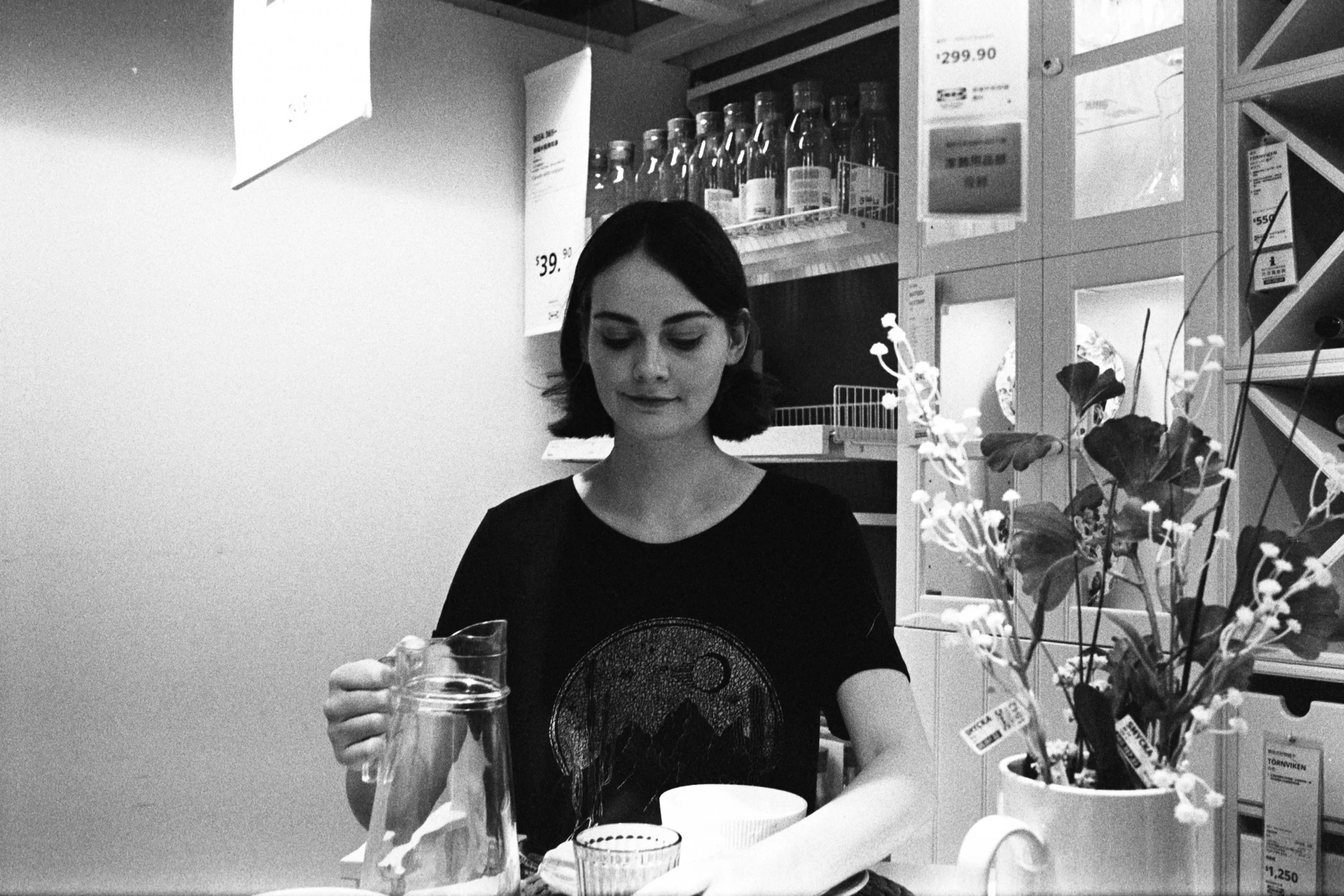 Fujifilm Neopan 1600 (Expired 2008, frozen since purchase) @ 35mm Focal Length