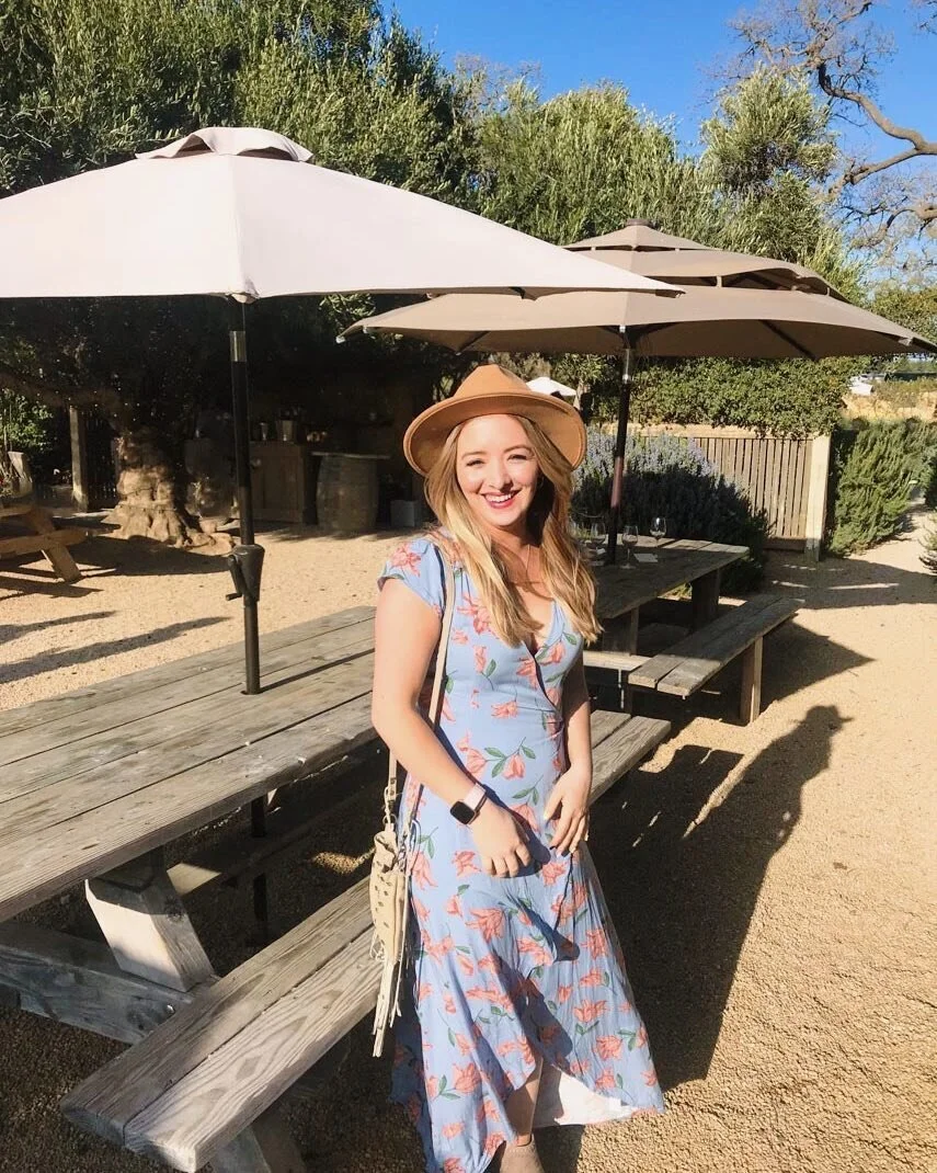 There&rsquo;s nothing that a dress and a good weekend getaway can&rsquo;t fix. 🍷✨