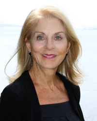KAREN MOYNIHAN