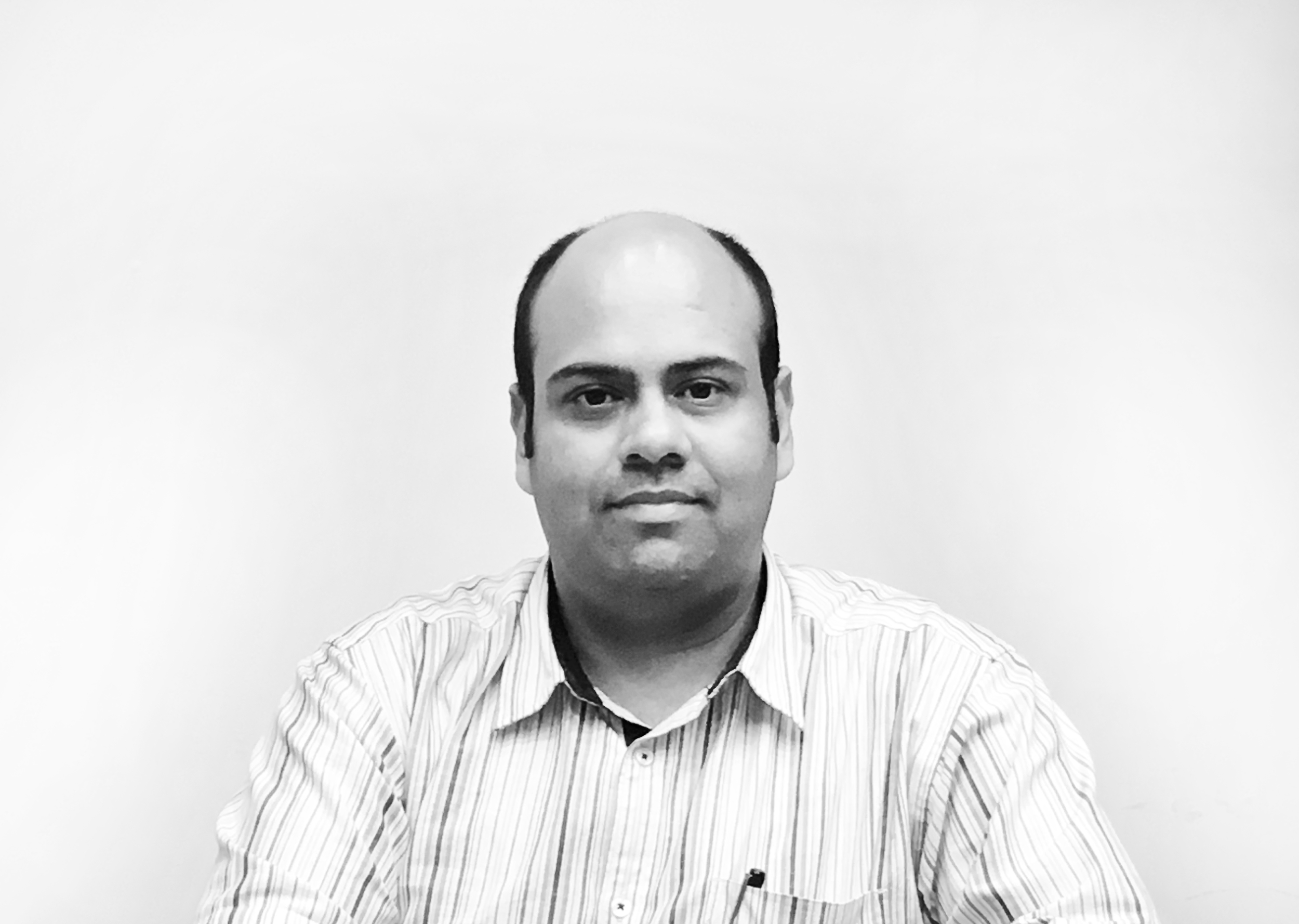 Ketan Hingankar Associate Ketan Hingankar has been a member of N+U Design Studio team since 2010. He has been involved in client interaction and co-ordination with the site team, consultants & vendors for various projects. He has been working on all stages of a project starting from site analysis, building by-laws, design discussions with the clients, building plan approval, tendering and execution. An excellent coordinator and stickler for time lines, Mr. Hingankar has the ability to smoothly extract work from his team as well as consultants. He has worked on large scale group housing projects for Ramprastha Developers and Agarwal Associate Group, commercial/hotel projects like Coral Brio, Park Town Commercial and school projects for Chintel, Zee Schools and Ramprastha. Suave & courteous, Mr. HIngankar is actively involved in business development. Mr. Hingankar was formerly working with an architectural/ restoration firm in Chicago, USA, where he gained experience of renovation and façade restoration of various high-rise residential and office buildings ranging from 25 to 55 stories. He has also worked closely with Chicago public pchools on façade restoration for more than 30 schools in Chicago metropolitan area.