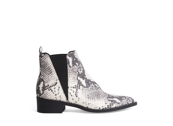 STEVEMADDEN-BOOTIES_JONND_NATURAL-EXOTIC_SIDE_grande.jpg
