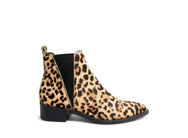 STEVEMADDEN-BOOTIES_JONND-L_LEOPARD_SIDE_grande.jpg