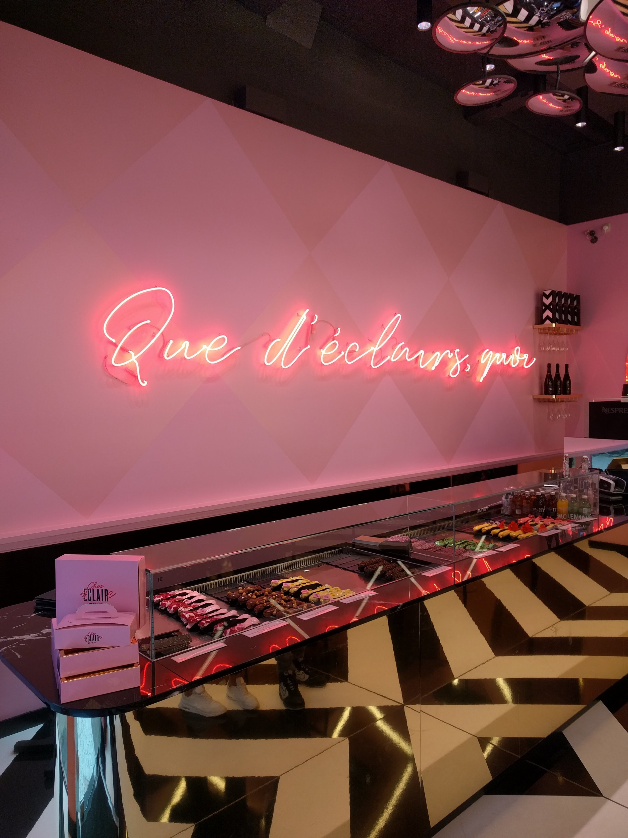 Copy of Neonreclame_Chez_Claire_Neon_Quote