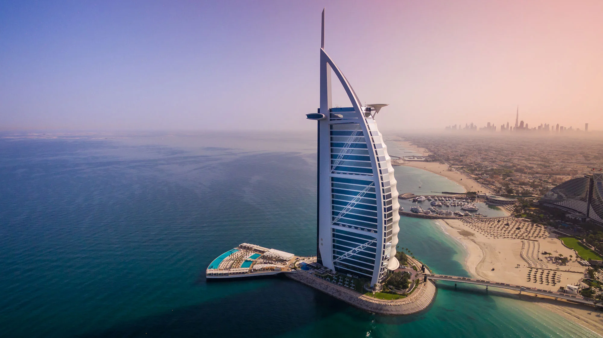 Burj-Al-Arab-Terrace-aerial-B_small.jpg