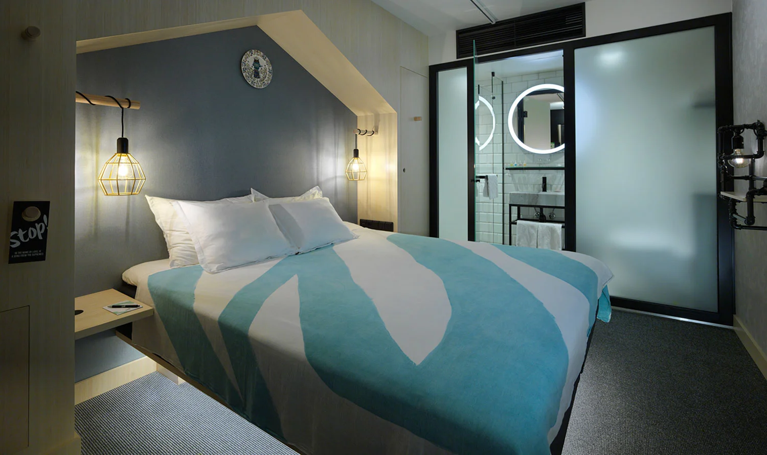 ARK_HotelWith_0658.jpg