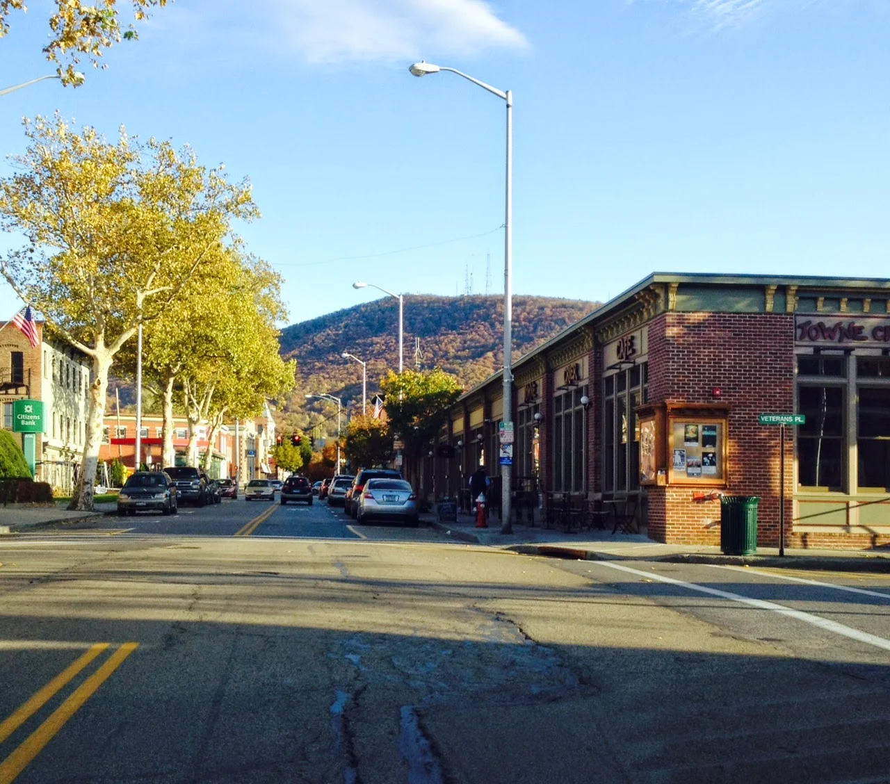 THE START OF THE MIDDLE, AKA "MARKET SQUARE"