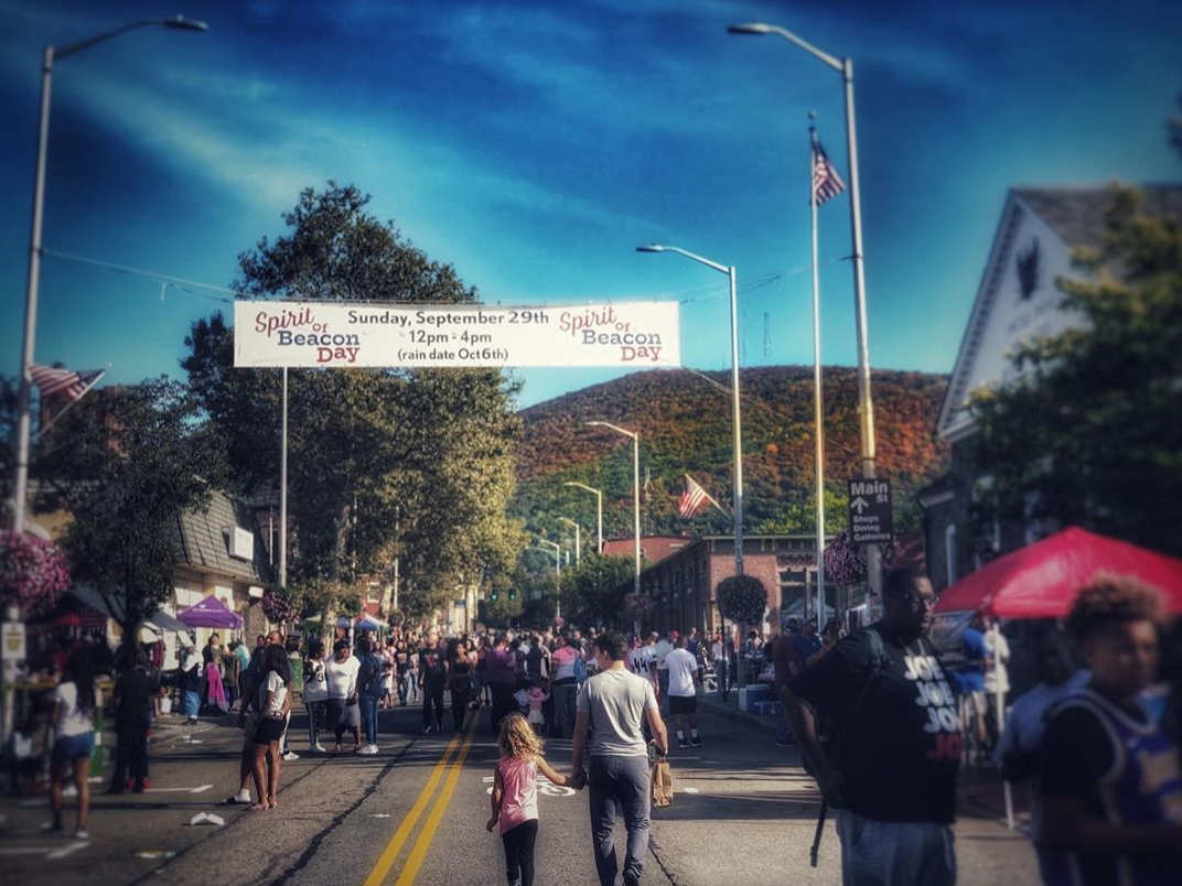 Main Street facing Mt. Beacon - photo by @amateur__resolution