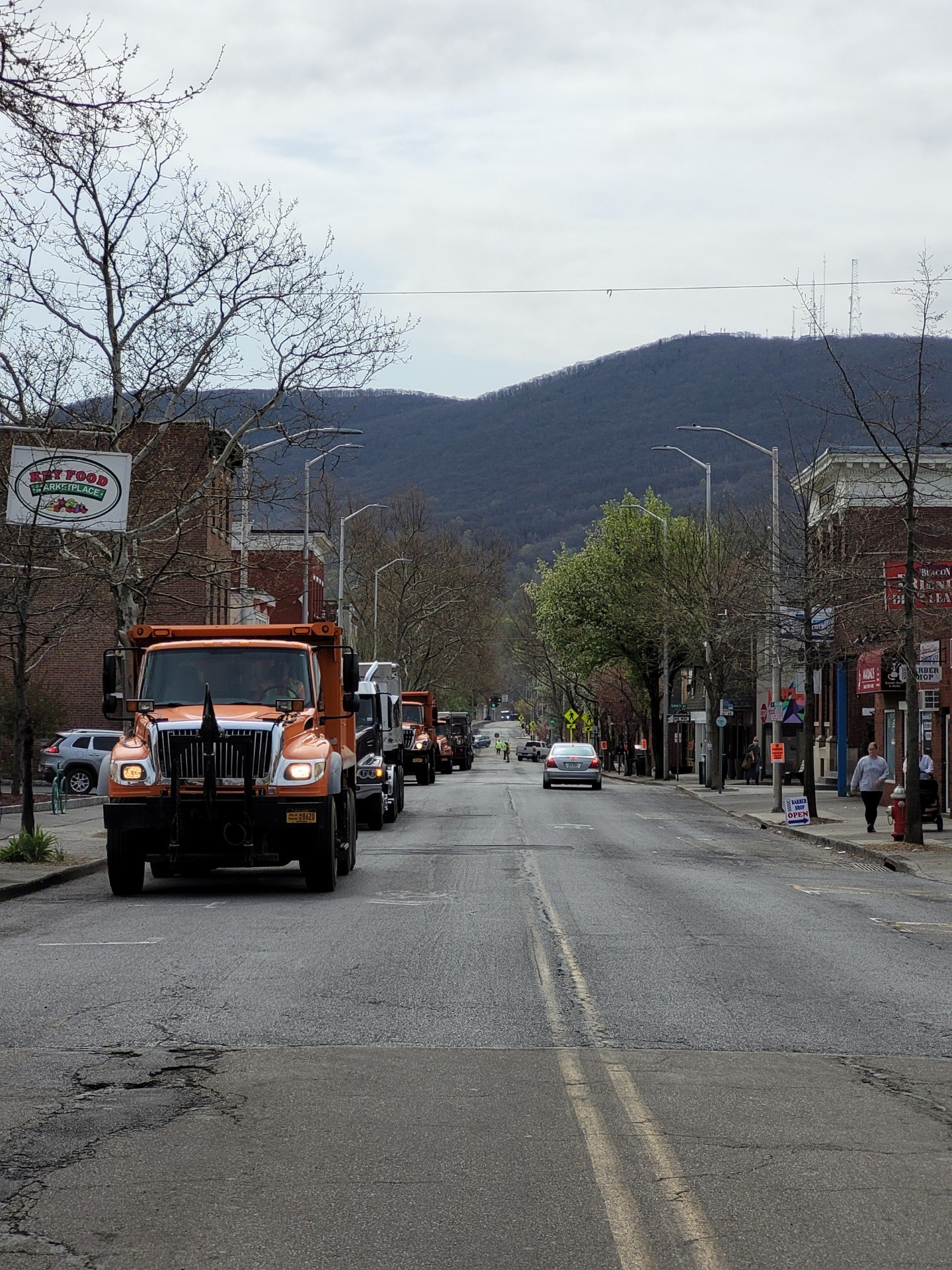 milling trucks.jpg