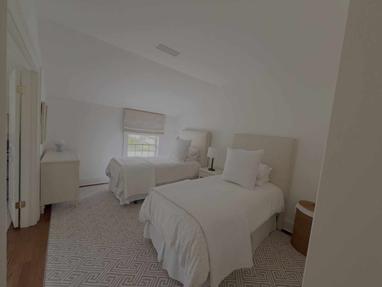 uac house cleaning room 4.png