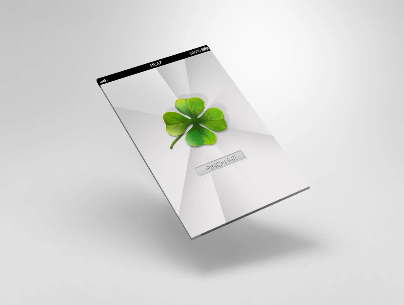 Opening screen: when pinching the clover (quadrifoglio) 4 menu items appear