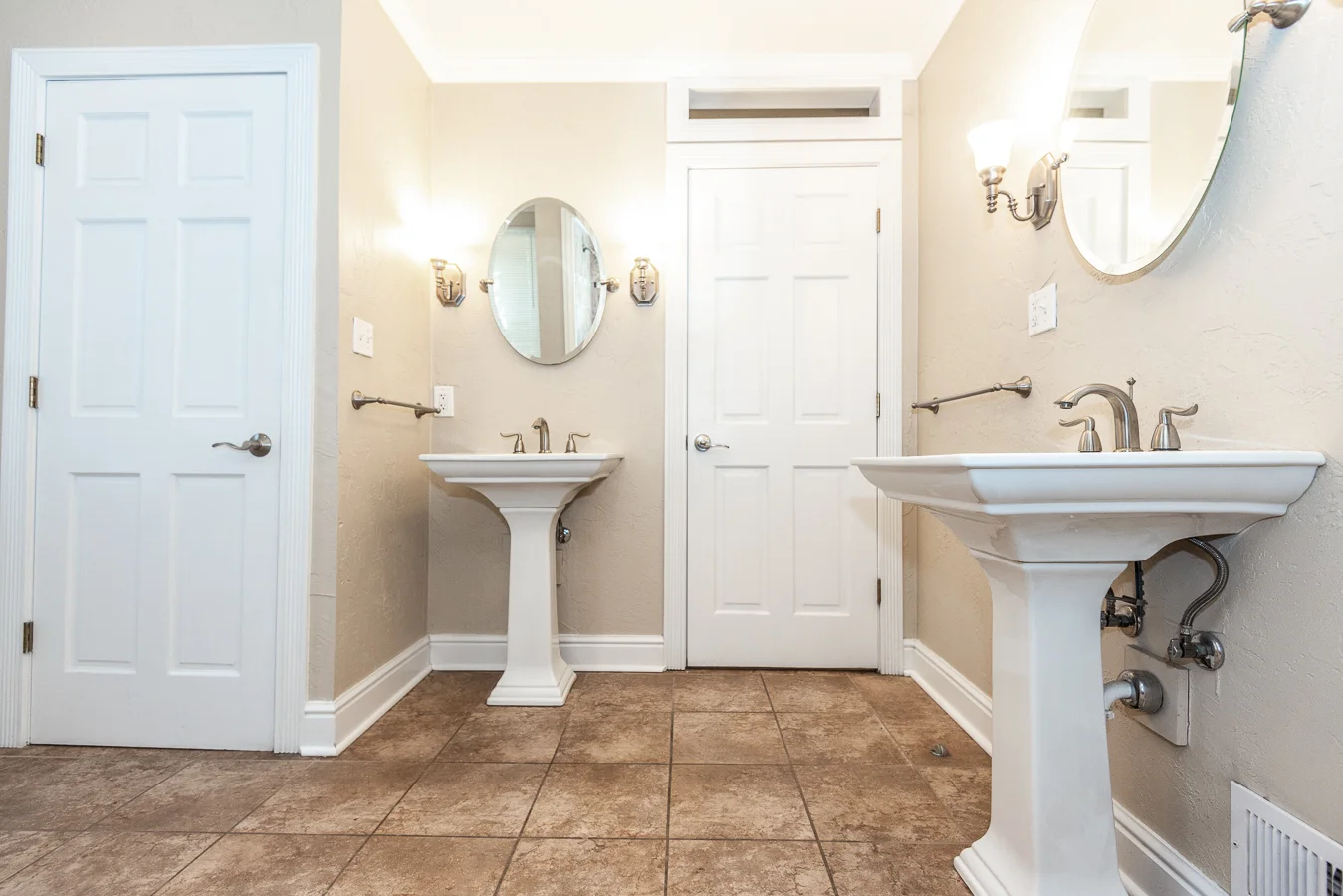 1720 Carey Way-28.jpg