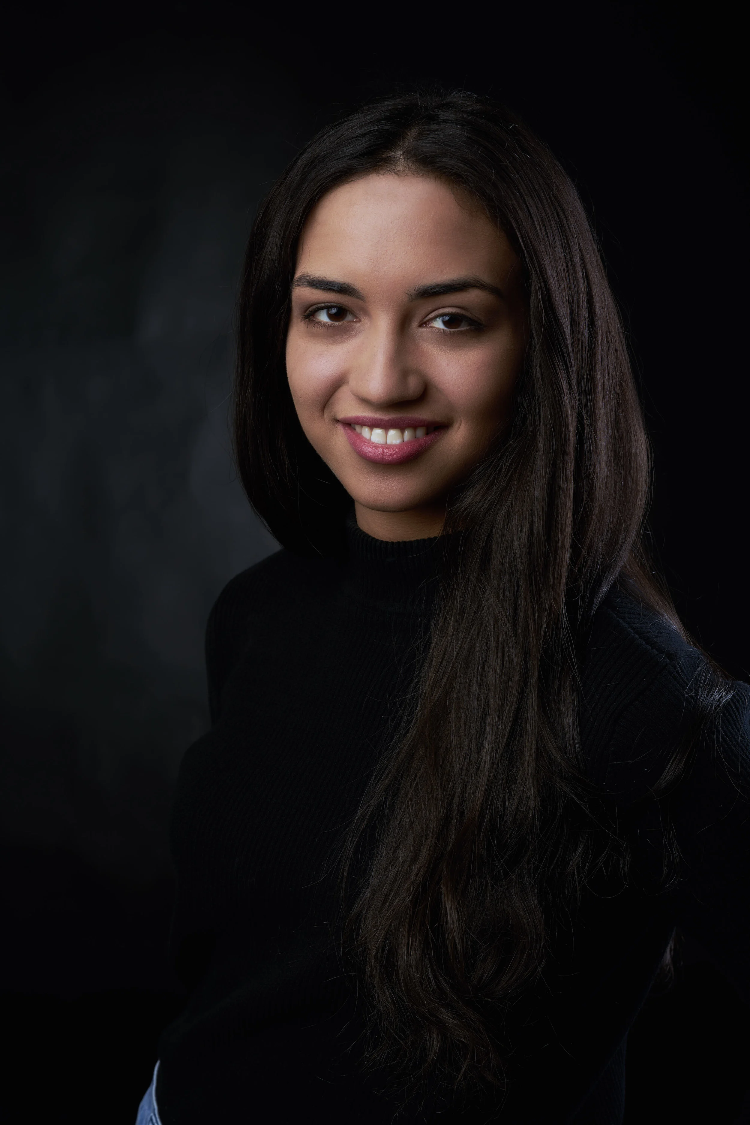 Viv Lozano, Portrait