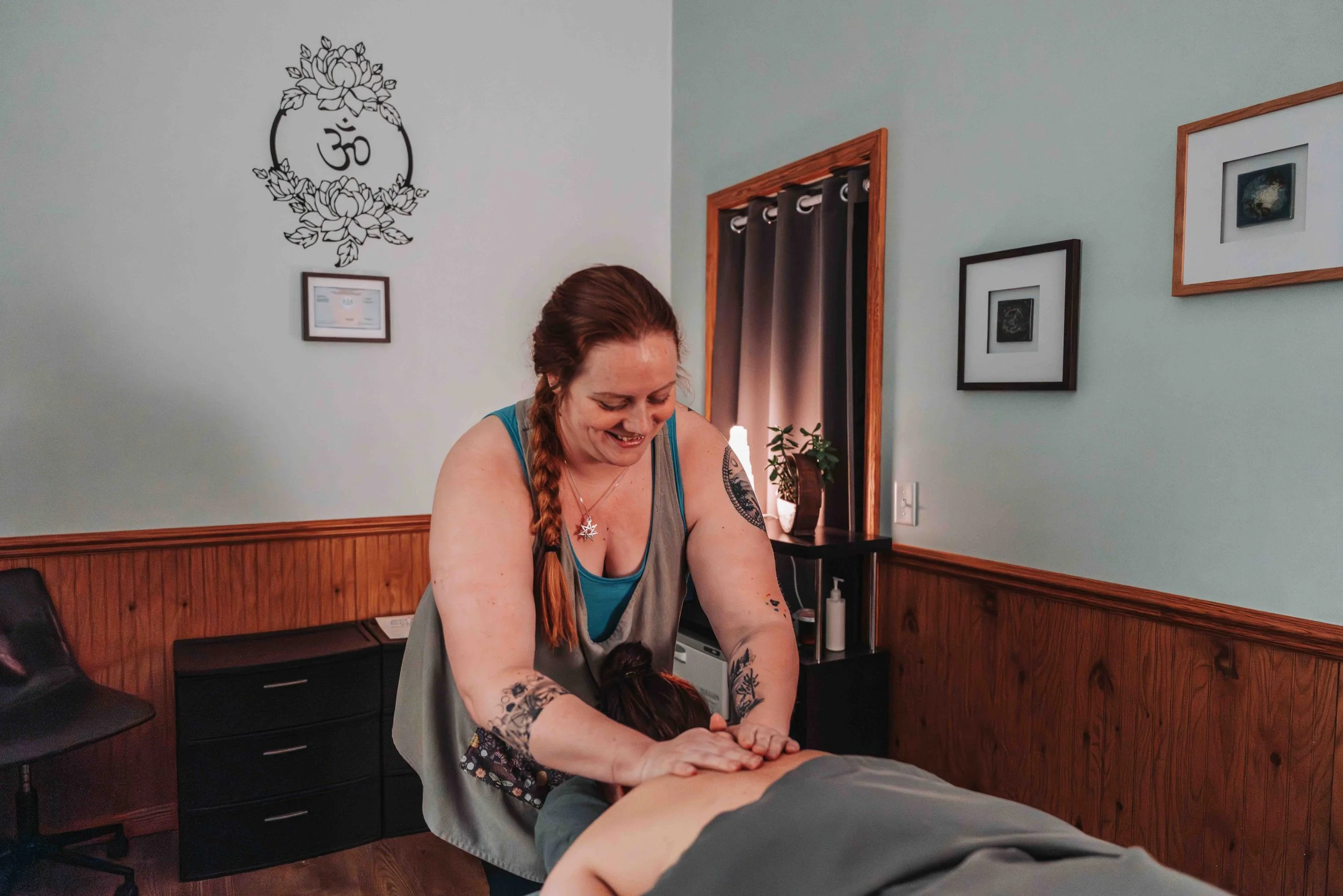 massage-therapist-mint-condition.jpg