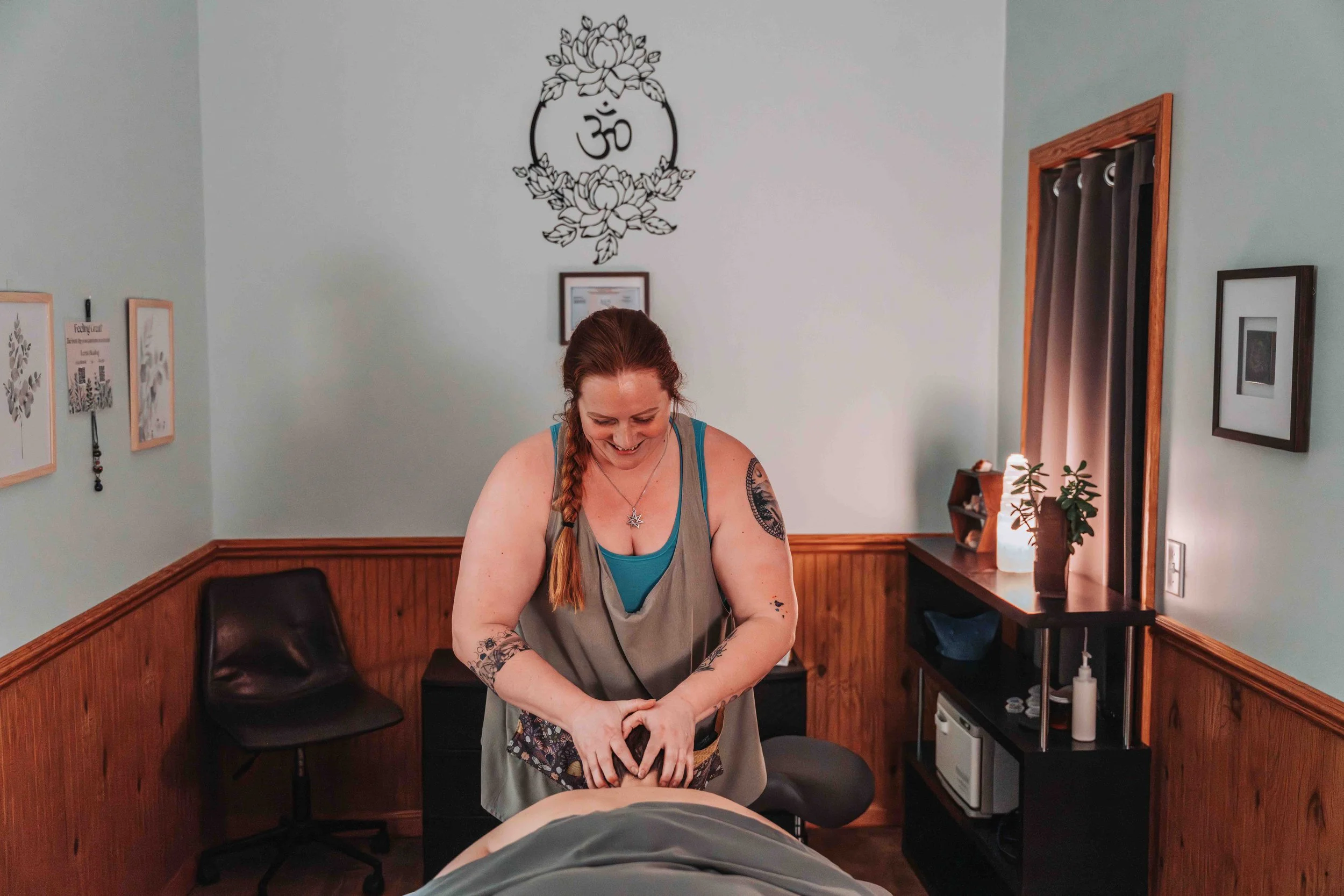 massage-therapist-mint-condition.jpg
