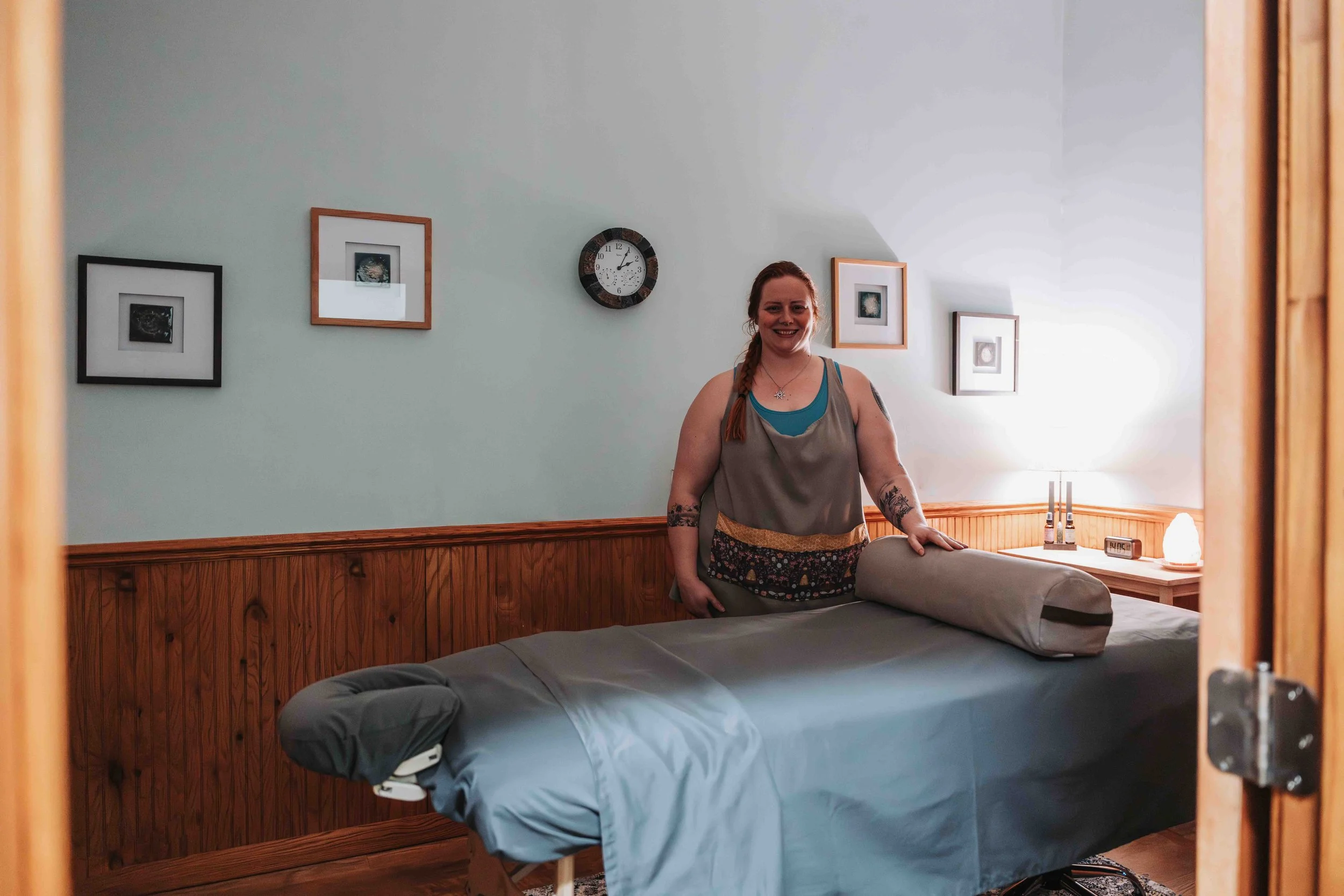 massage-therapist-mint-condition.jpg