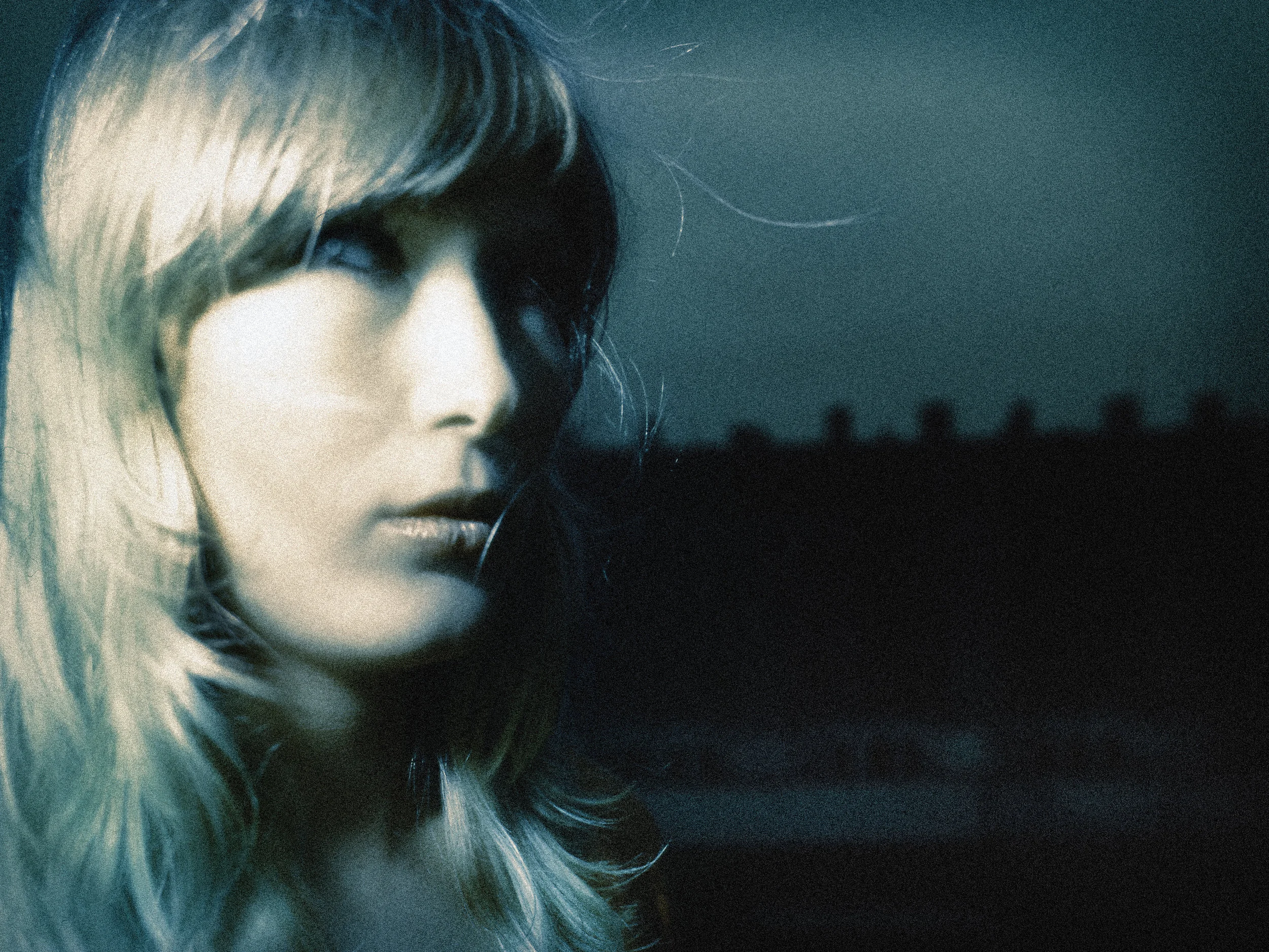 Laura - 2001