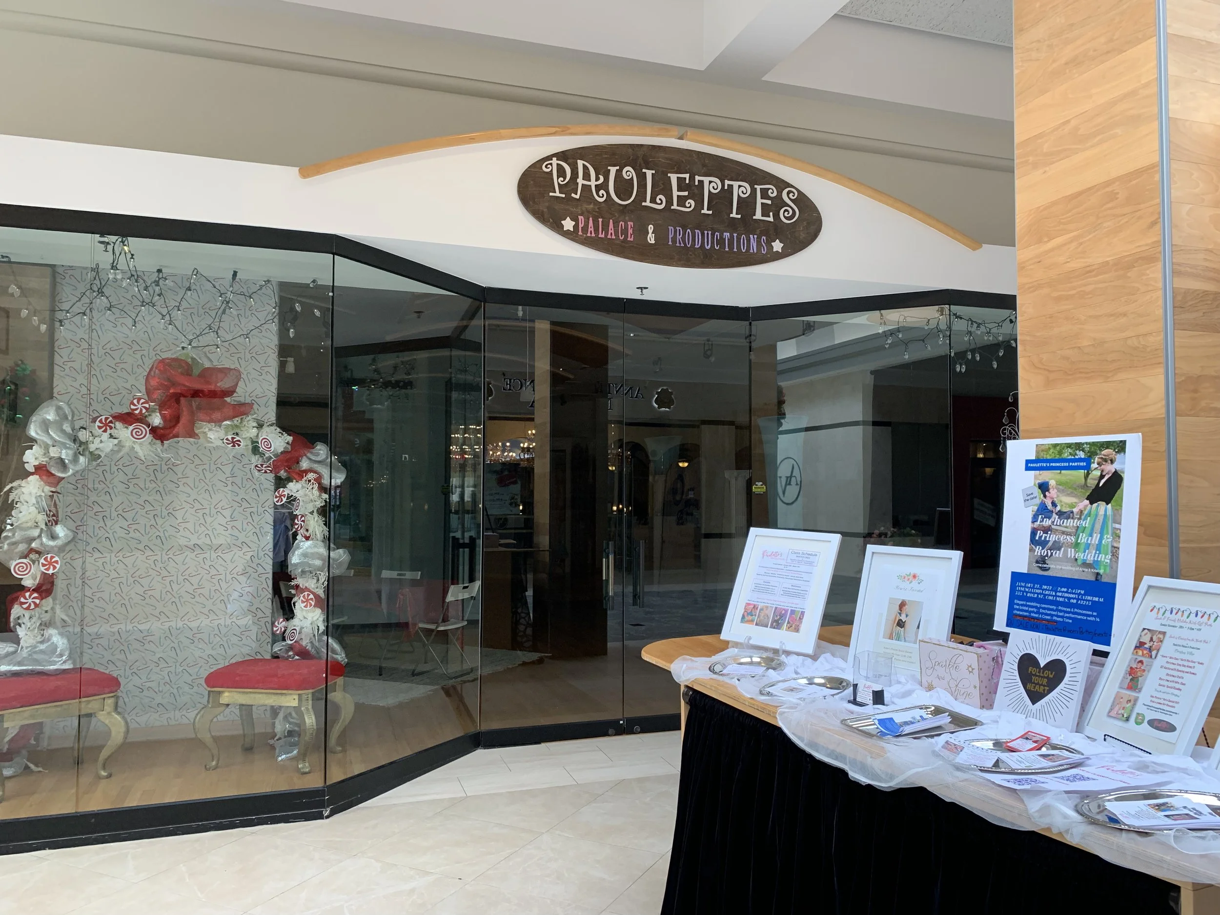 Holiday Shopping at The Worthington Mall — Experience Worthington