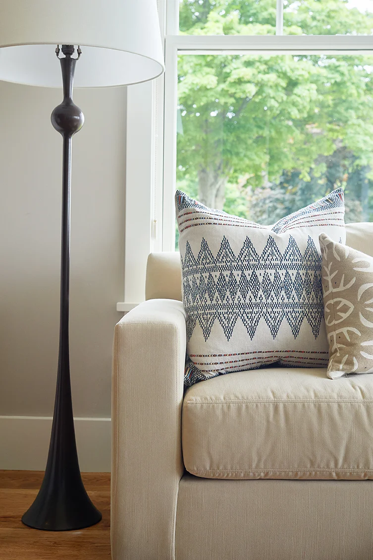 Rustic-Modern-Cottage-Sunroom-Details-Sofa-Lamp.jpg