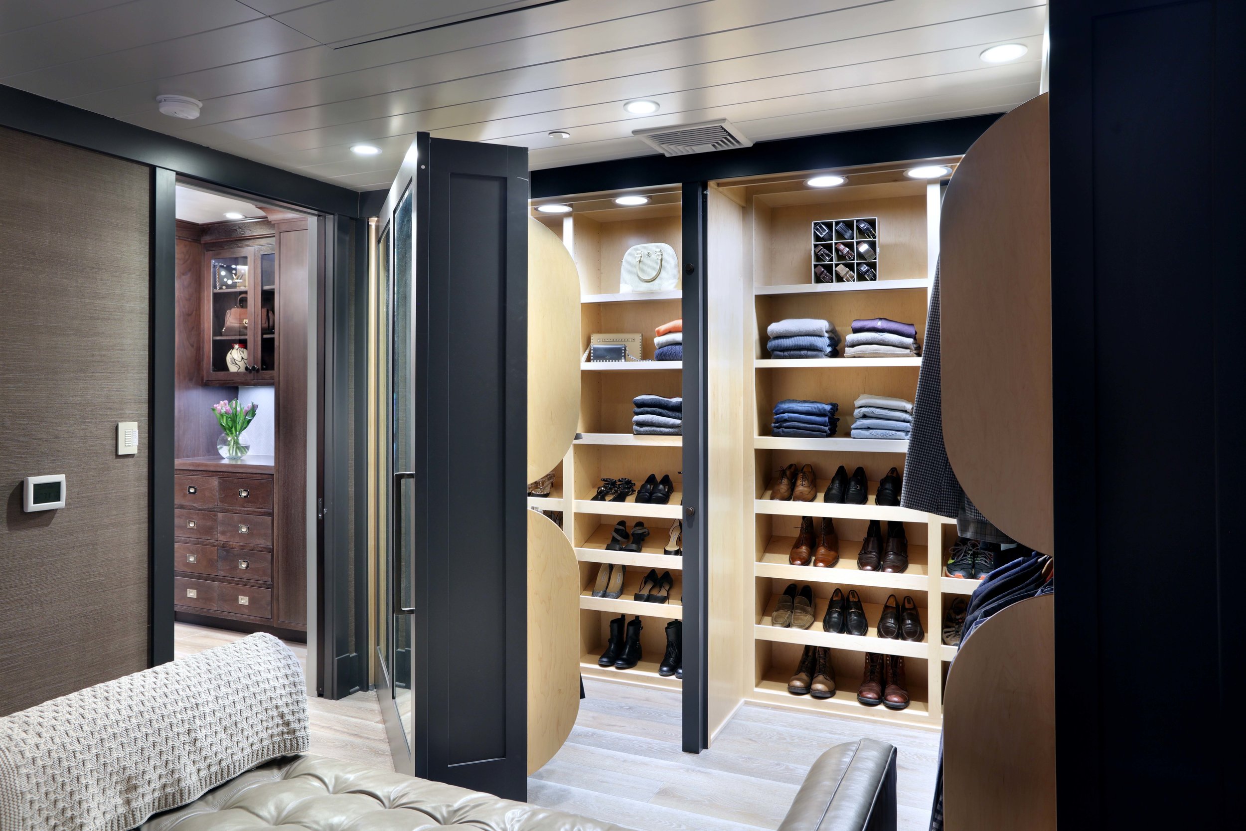 Vision-Interiors-Visbeen-Showroom-Grand-Rapids-Master-Residence-Closet.jpg