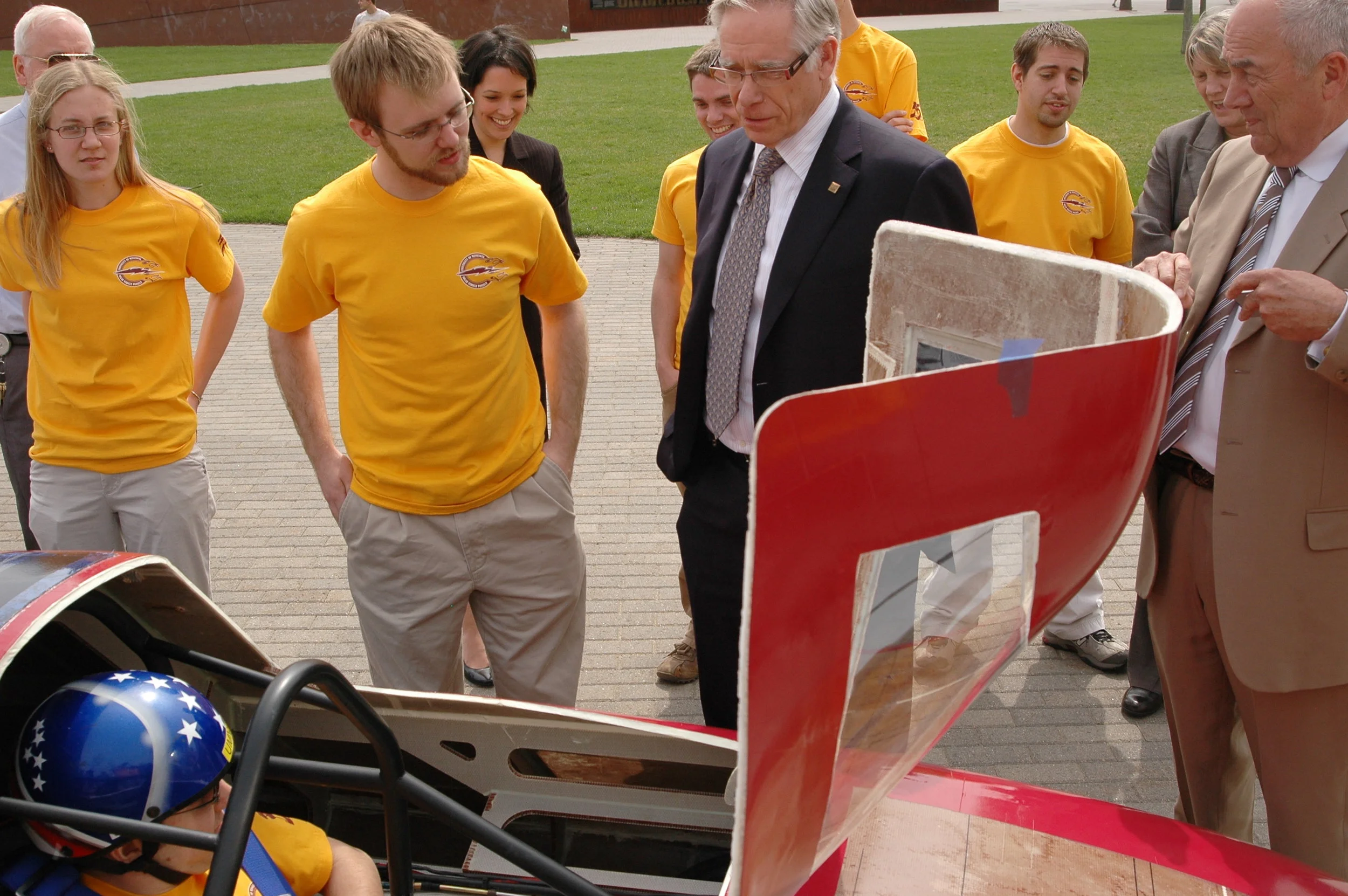 Showing off Centaurus to University of Minnesota President Robert Bruininks.