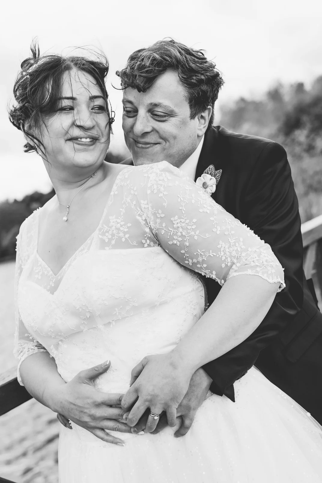 The-waterfront-wedding-crows-nest-barton-marina-103.jpg