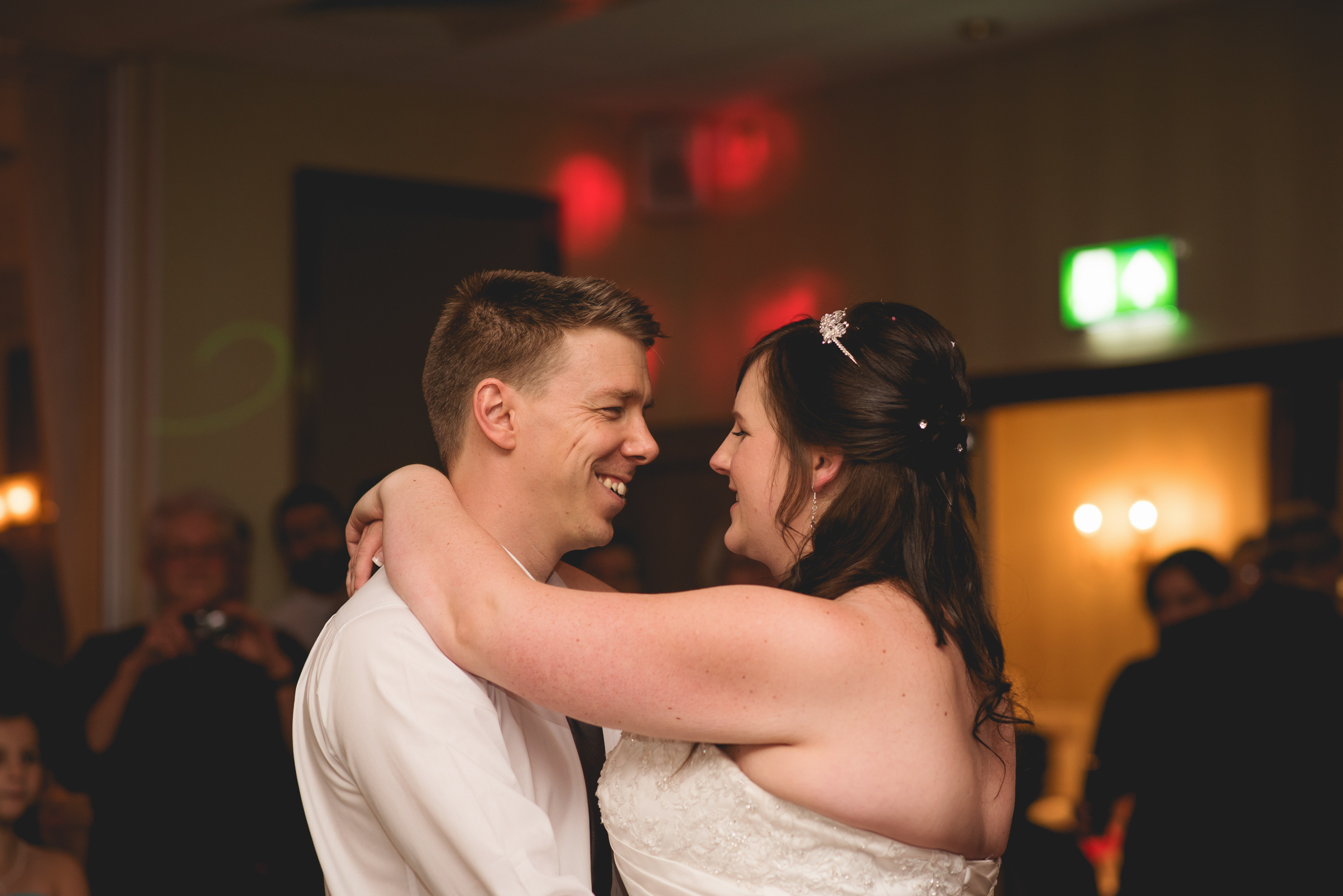 The+Fairlawns+wedding+Aldridge+StLukes+Church-217.jpg