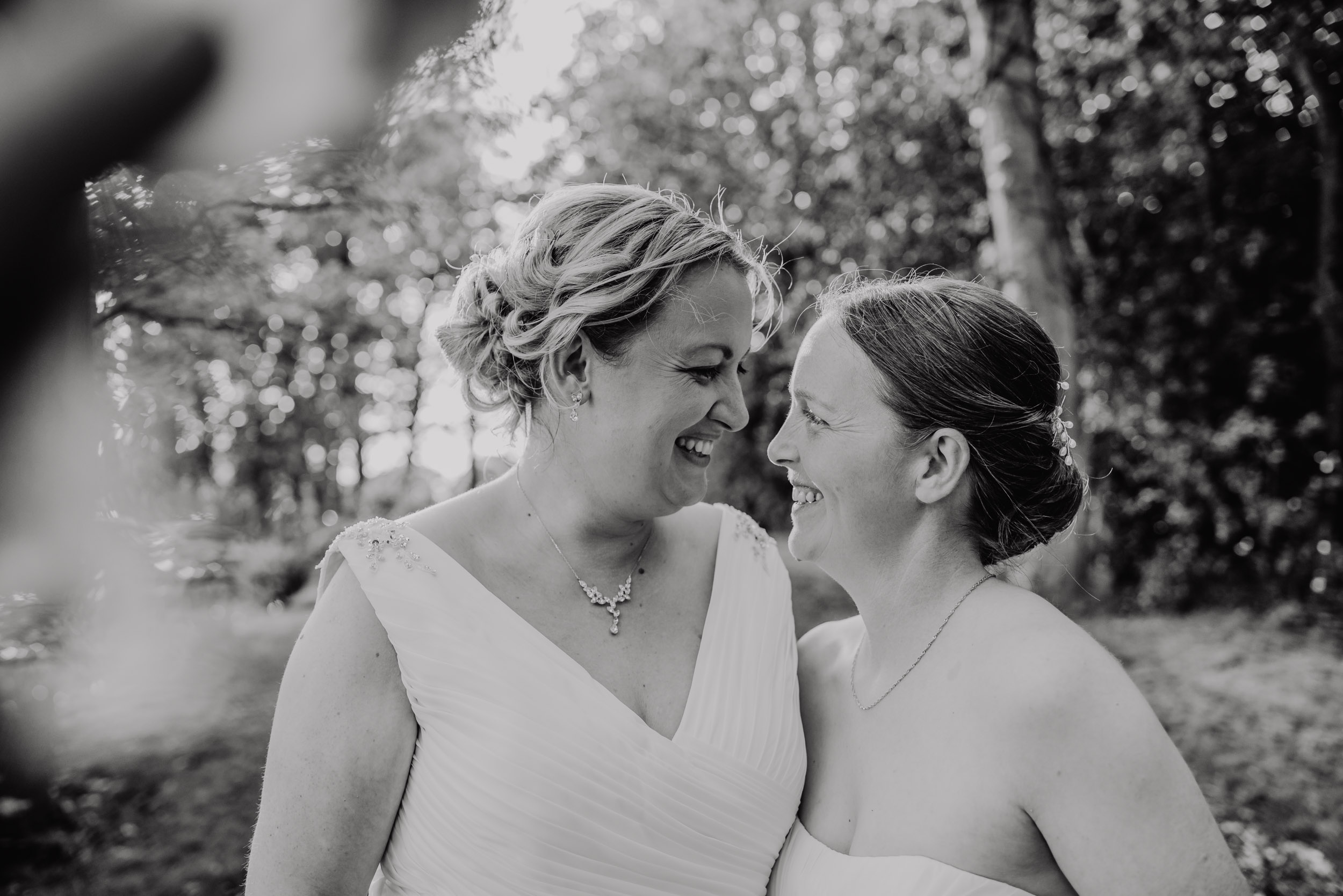 Donington-park-farm-wedding-photography-540.jpg