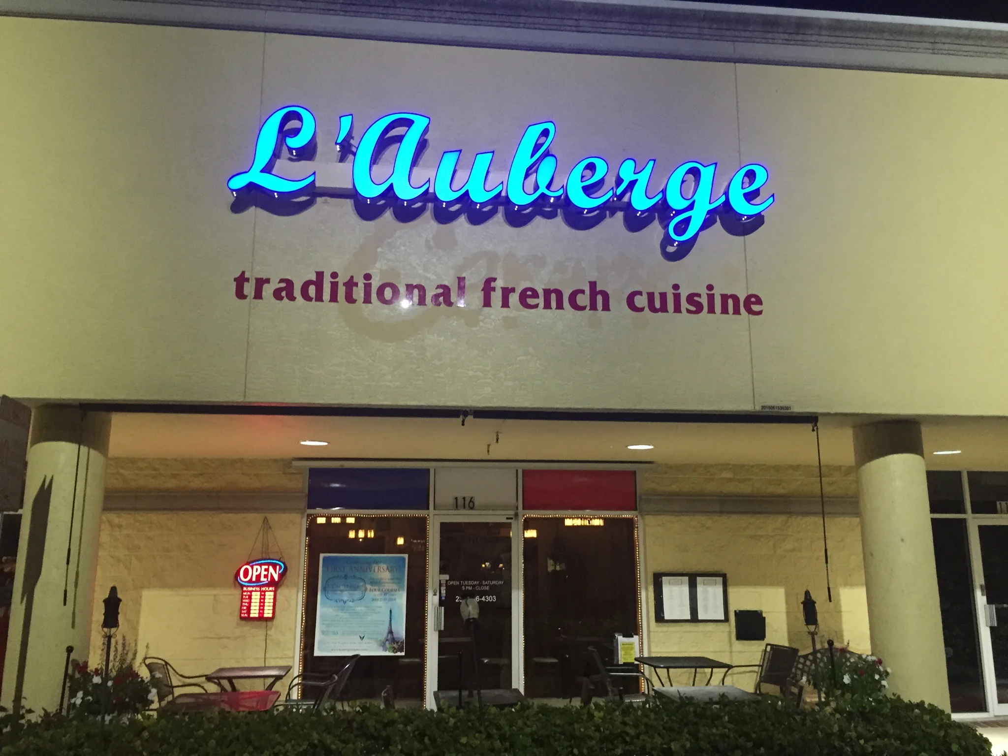 L' Auberge — Naples Originals