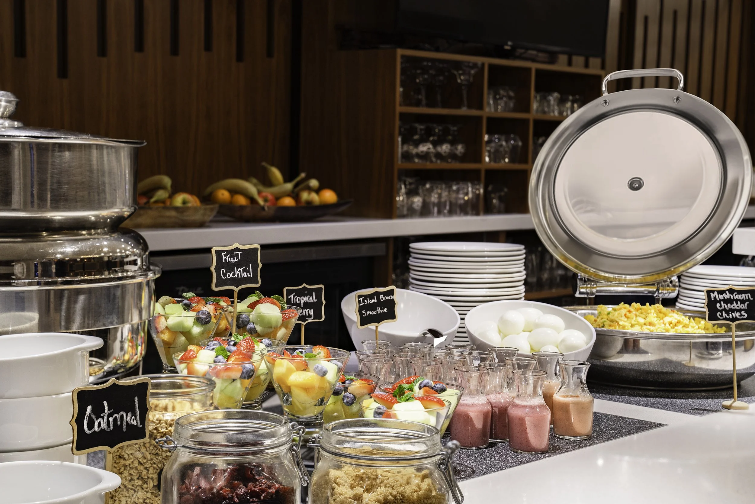 09 Breakfast Bar 01 Edited.jpg