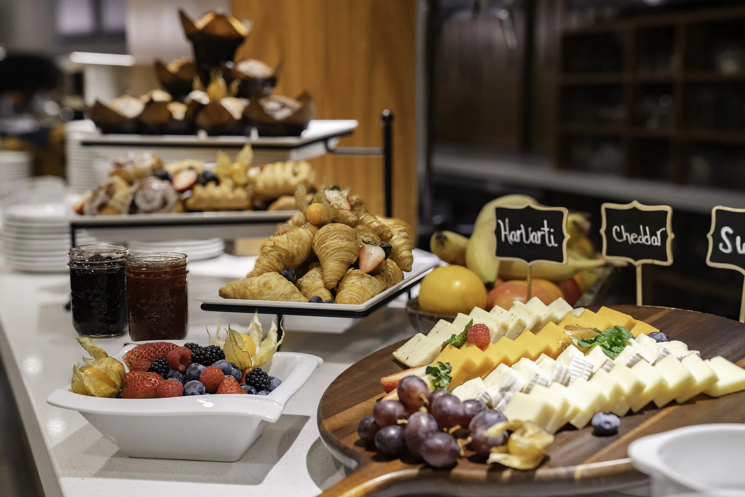 11 Breakfast Bar 03.jpg