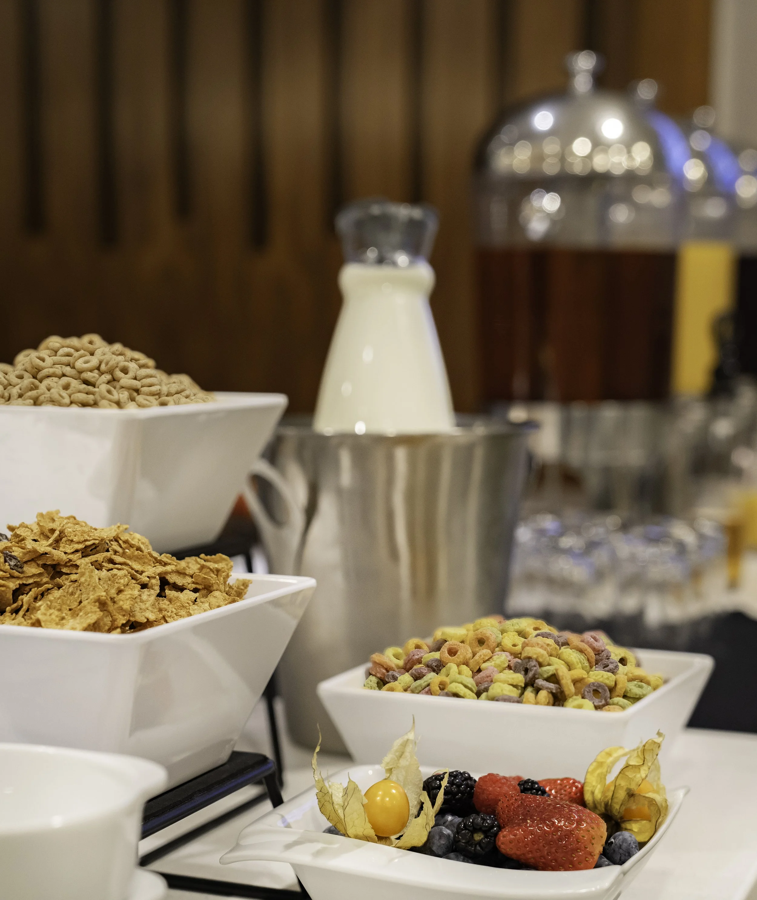 13 Breakfast Bar 05.jpg