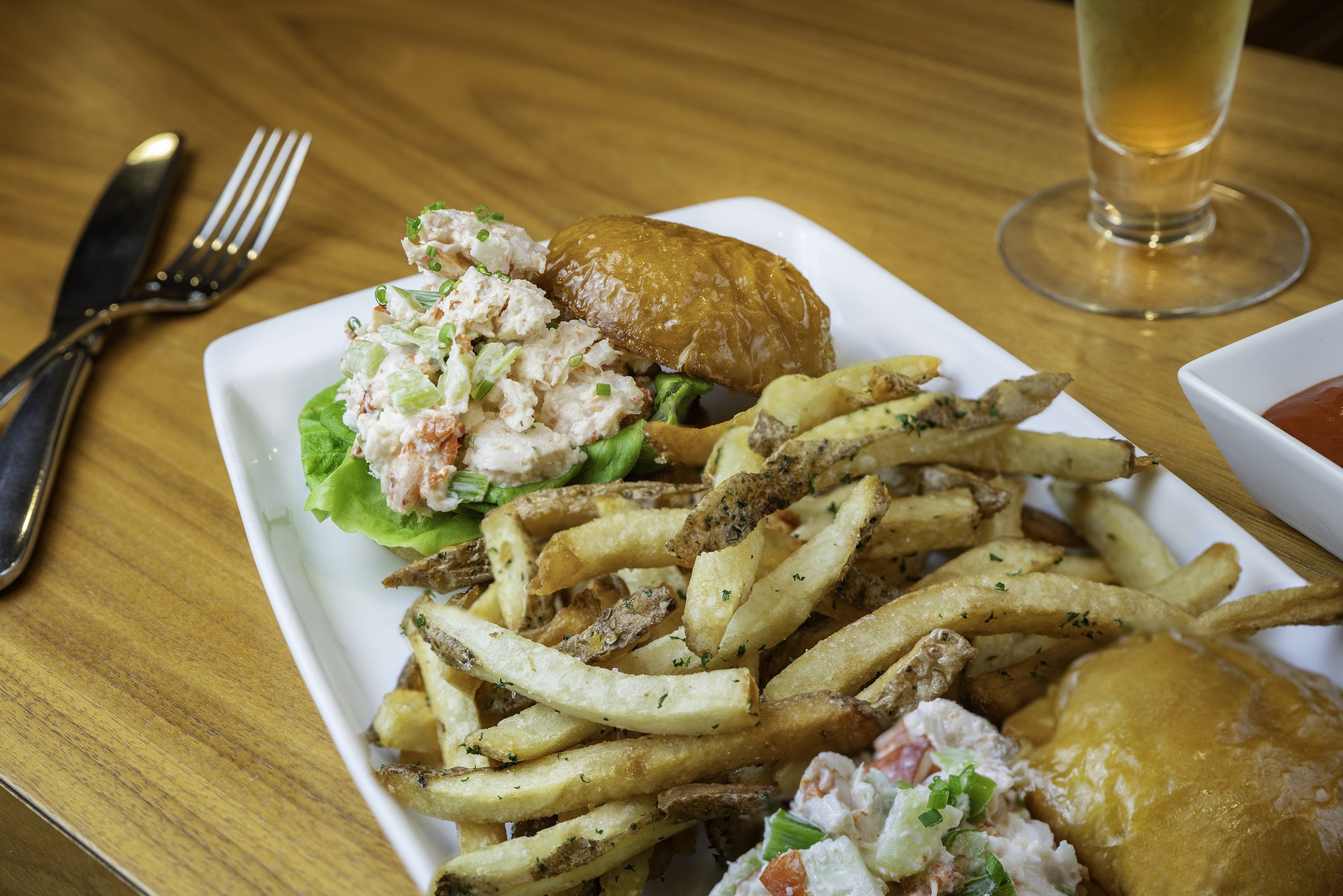 20 Lobster Roll 01.jpg